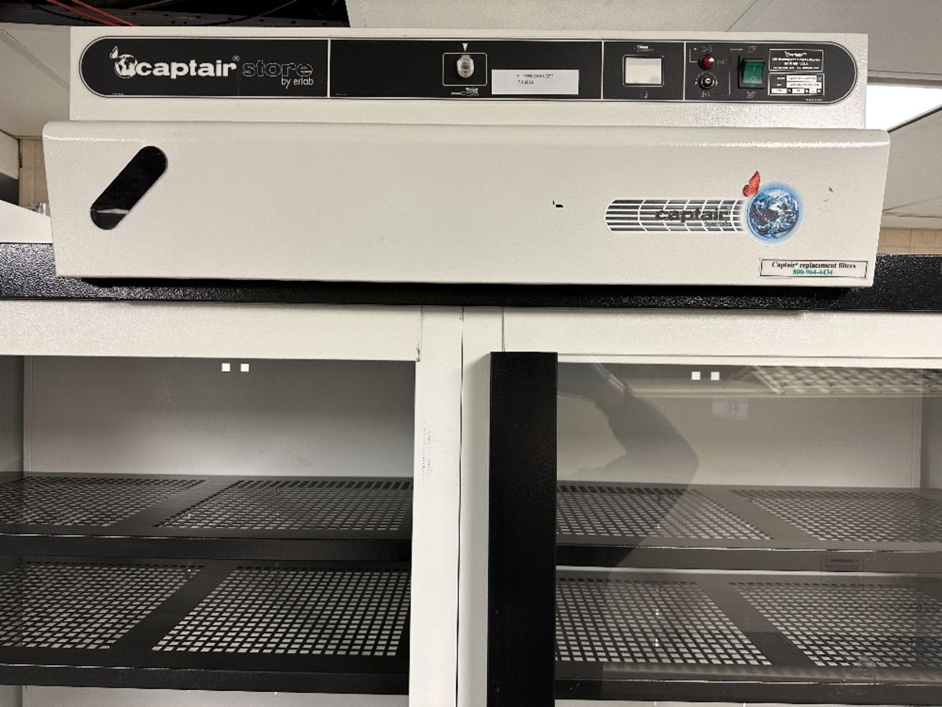 Erlab Captair Store Double Chemical Cabinet AVPS 804 (LOCATED IN MIDDLETOWN, N.Y.)-FOR PACKAGING & - Image 3 of 9