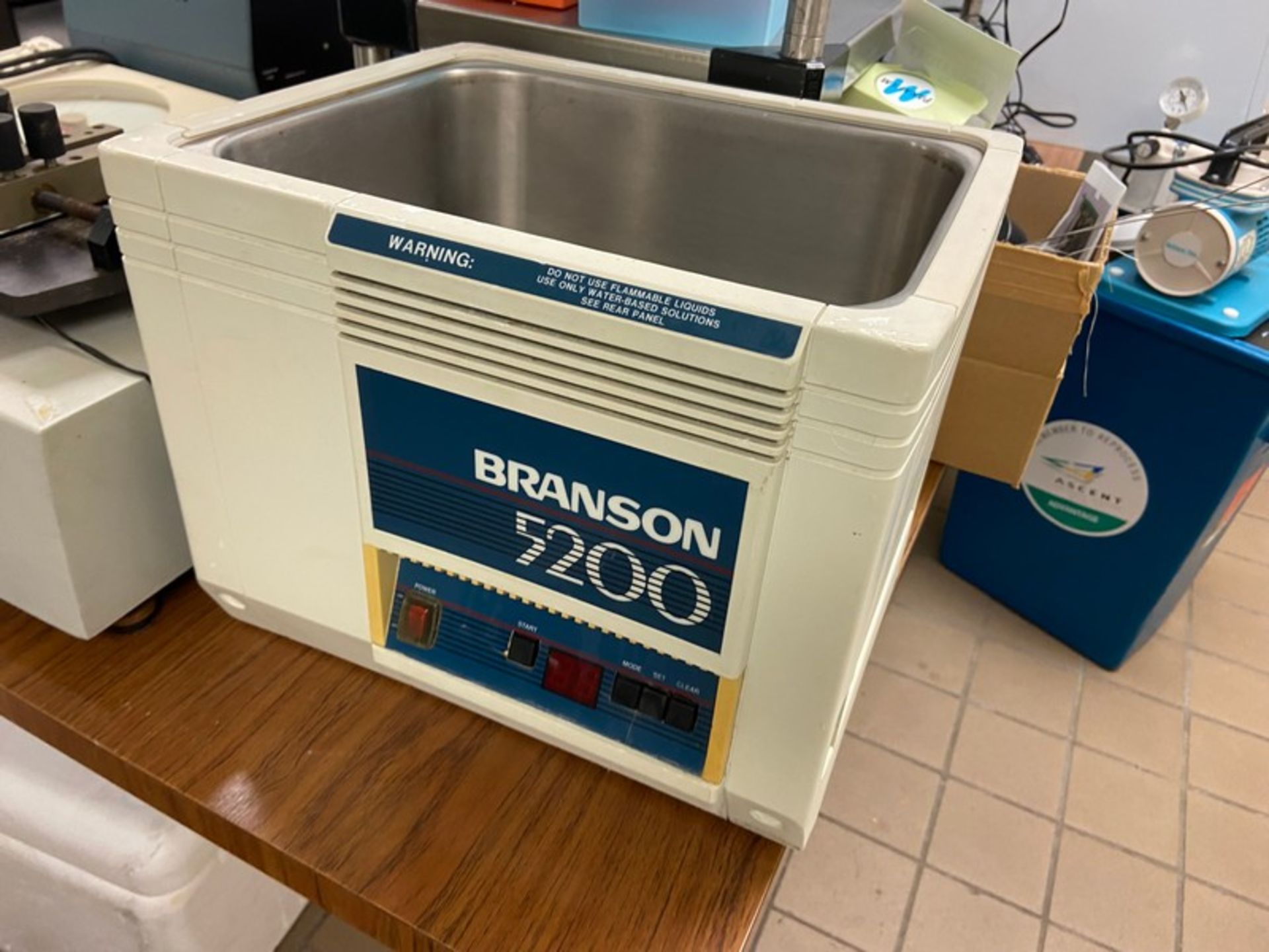 Branson 5200 S/S Water Bath (LOCATED IN MIDDLETOWN, N.Y.)-FOR PACKAGING & SHIPPING QUOTE, PLEASE