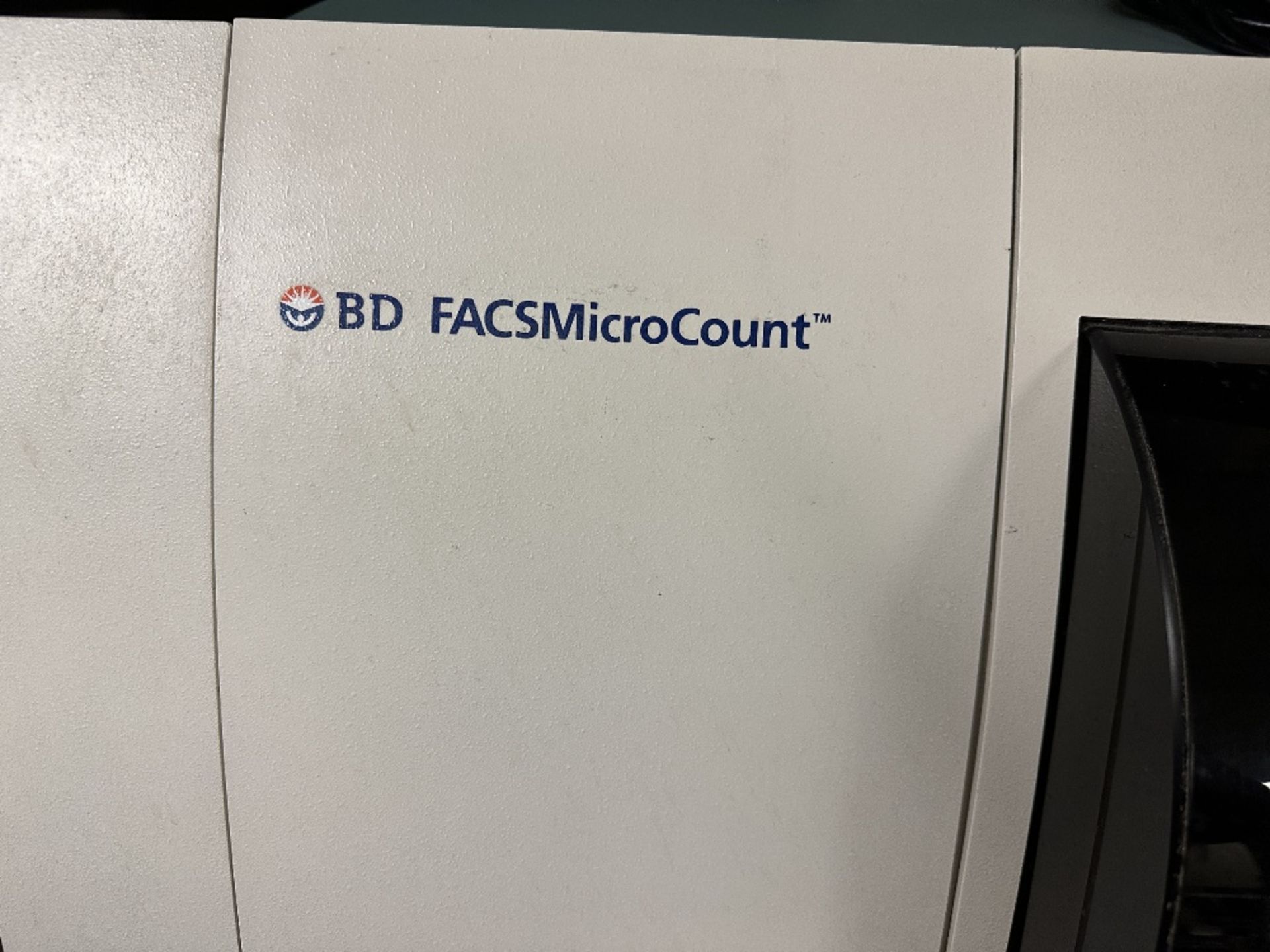 BD FACSMicroCount flow cytometer Micro Pro (LOCATED IN MIDDLETOWN, N.Y.)-FOR PACKAGING & SHIPPING - Image 3 of 9