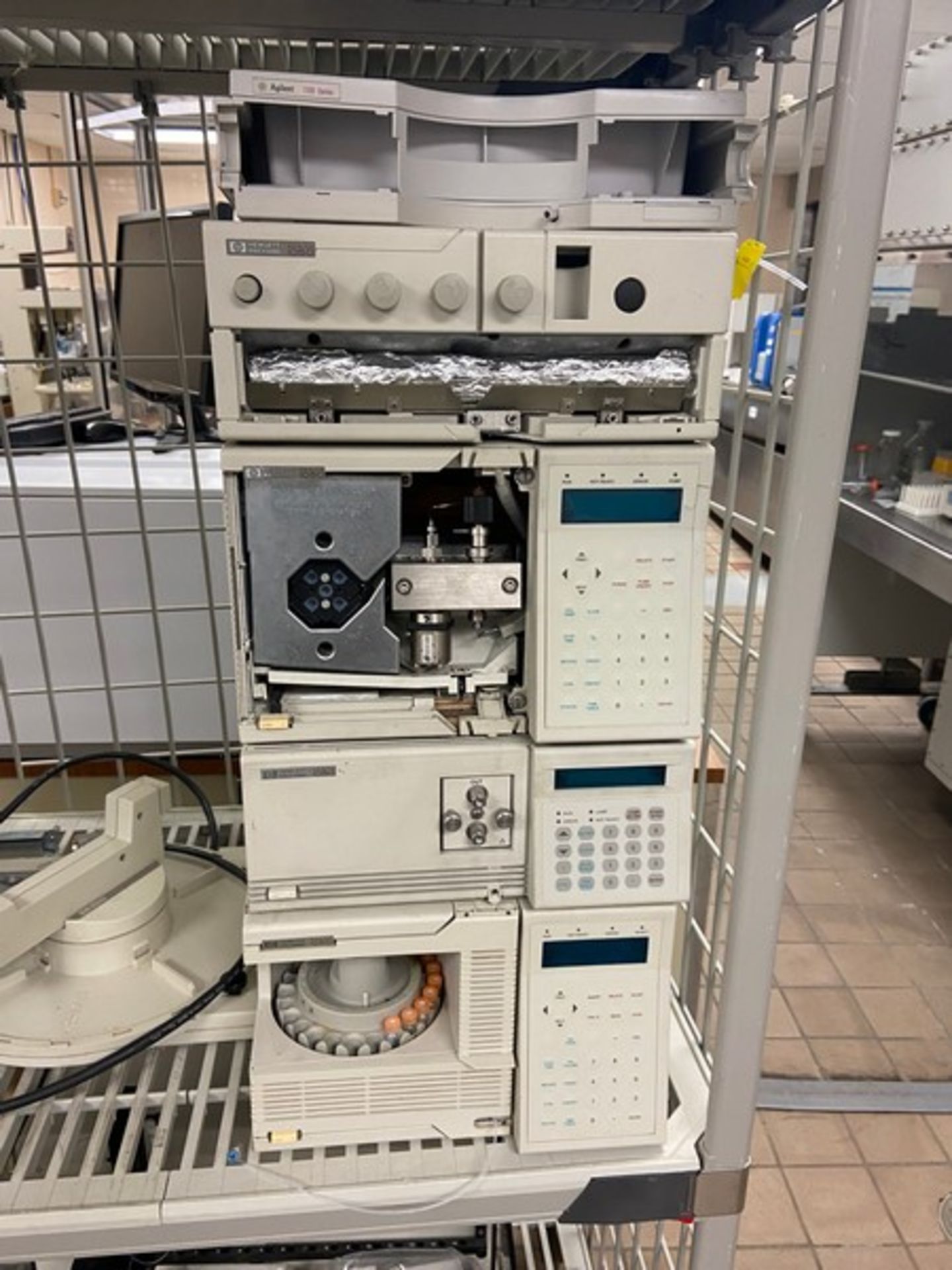 Hewlett Packard Mass Spectrometer System (LOCATED IN MIDDLETOWN, N.Y.)-FOR PACKAGING & SHIPPING - Image 4 of 7