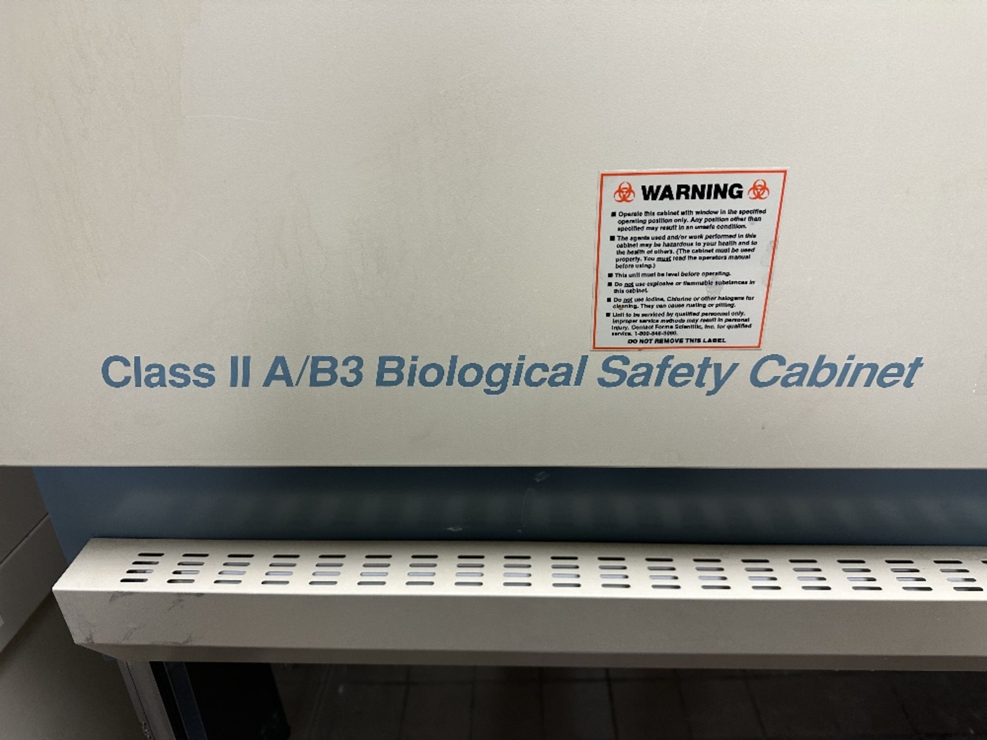 Thermo Class II 72" Type A/B3 1186 Safety Cabinet (LOCATED IN MIDDLETOWN, N.Y.)-FOR PACKAGING & - Image 2 of 6
