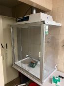 AirClean 200 Series Table Top Lab Enclosure (LOCATED IN MIDDLETOWN, N.Y.)-FOR PACKAGING & SHIPPING