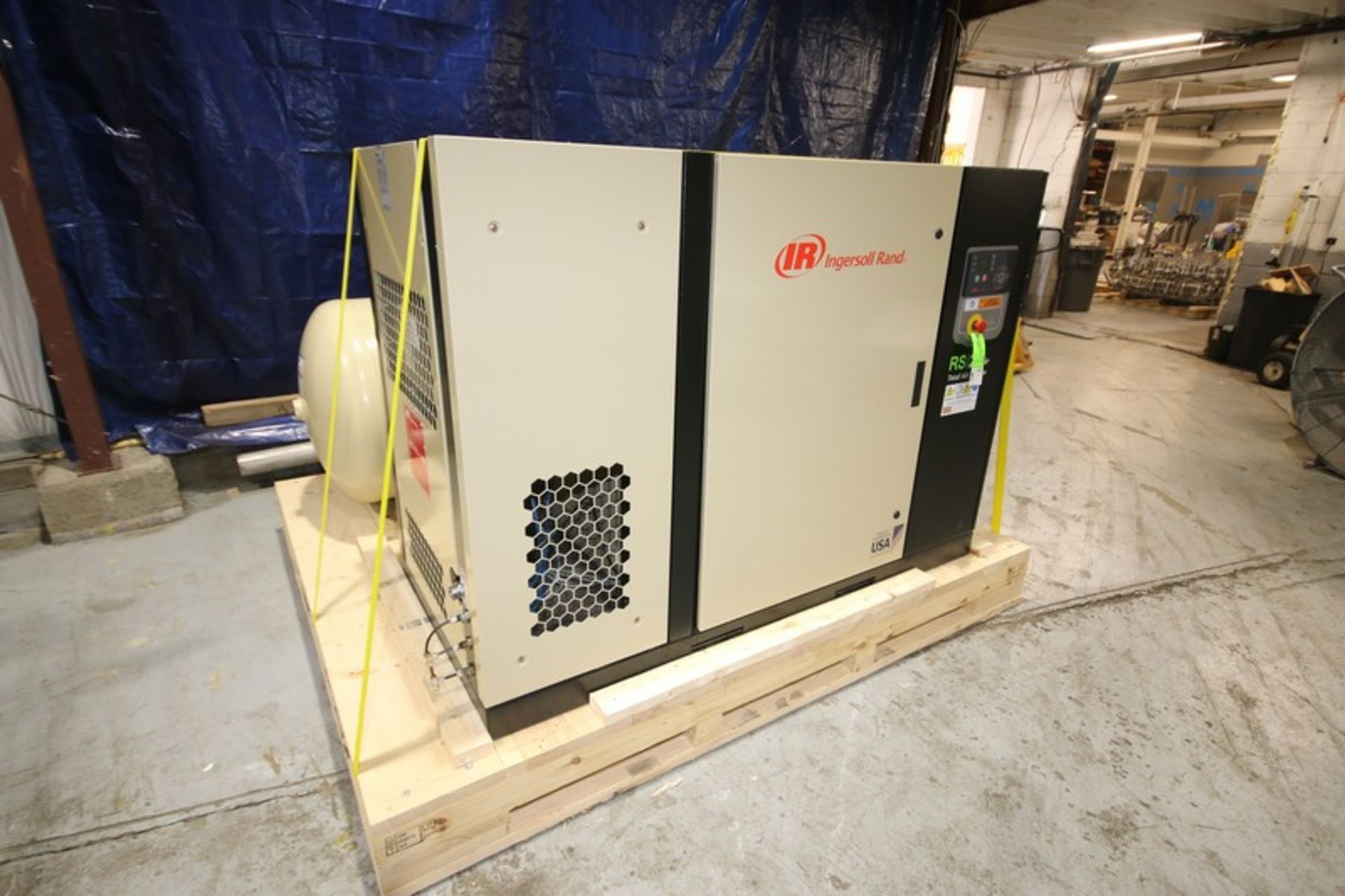 2021 Ingersol Rand 30 hp Screw Air Compressor, Model RS22IE-A138-TAS, SN CBV774619, 138 max psi, - Image 2 of 13