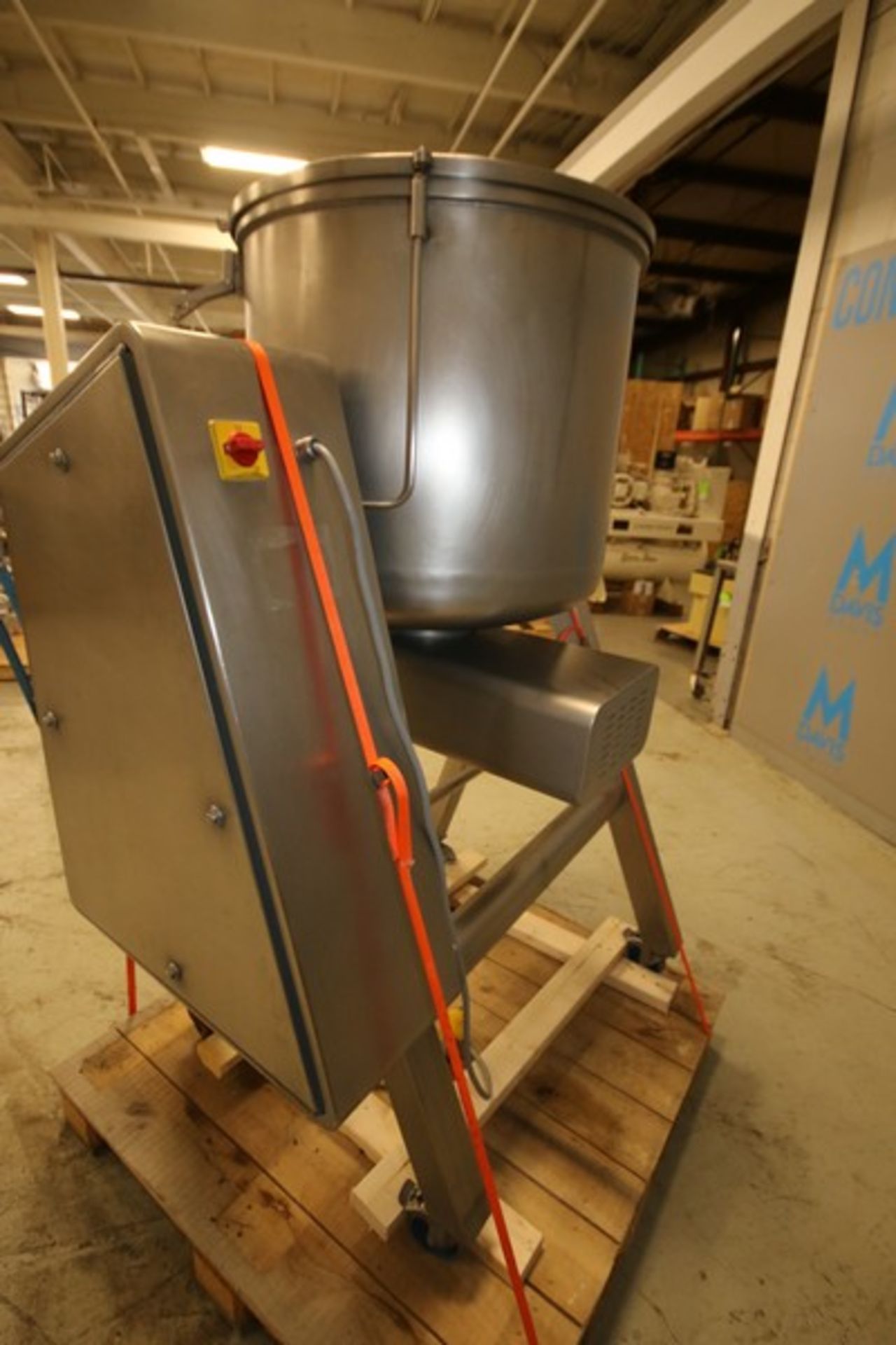 2020 Vakona 250 L Portable S/S Mixer, Model FM250-STL, with Tilt Capability Hinged Lid & Controls - Image 5 of 9