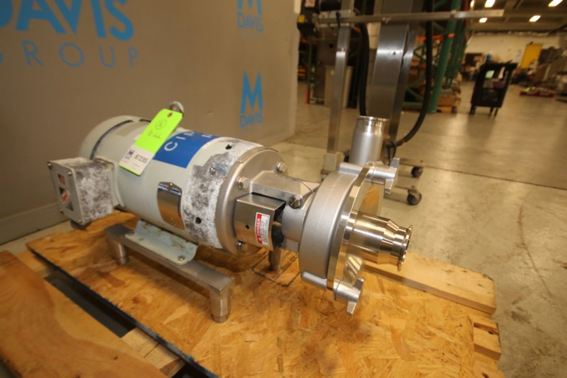 Fristam 15 hp S/S Centrifugal Pump, Model FPX3532- 155, SN 1400115, with 2.5" x 2" Clamp Type, S/S - Image 2 of 4