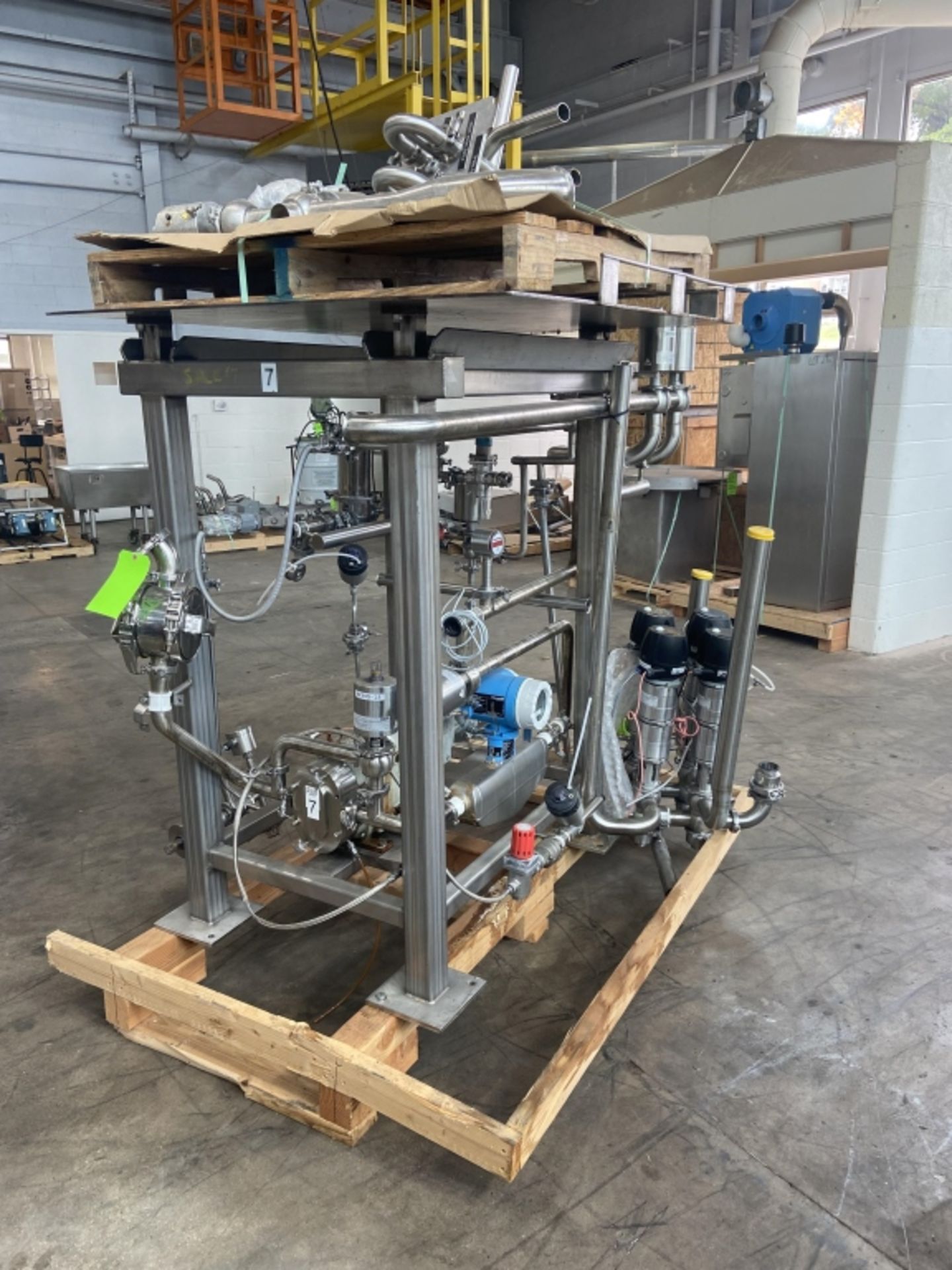 SINGLE FRUIT SKID, OPERATED WITH MODERN PACKAGING CUP FILLER LOT 50, INCLUDES FRISTAM POSITIVE - Image 13 of 21