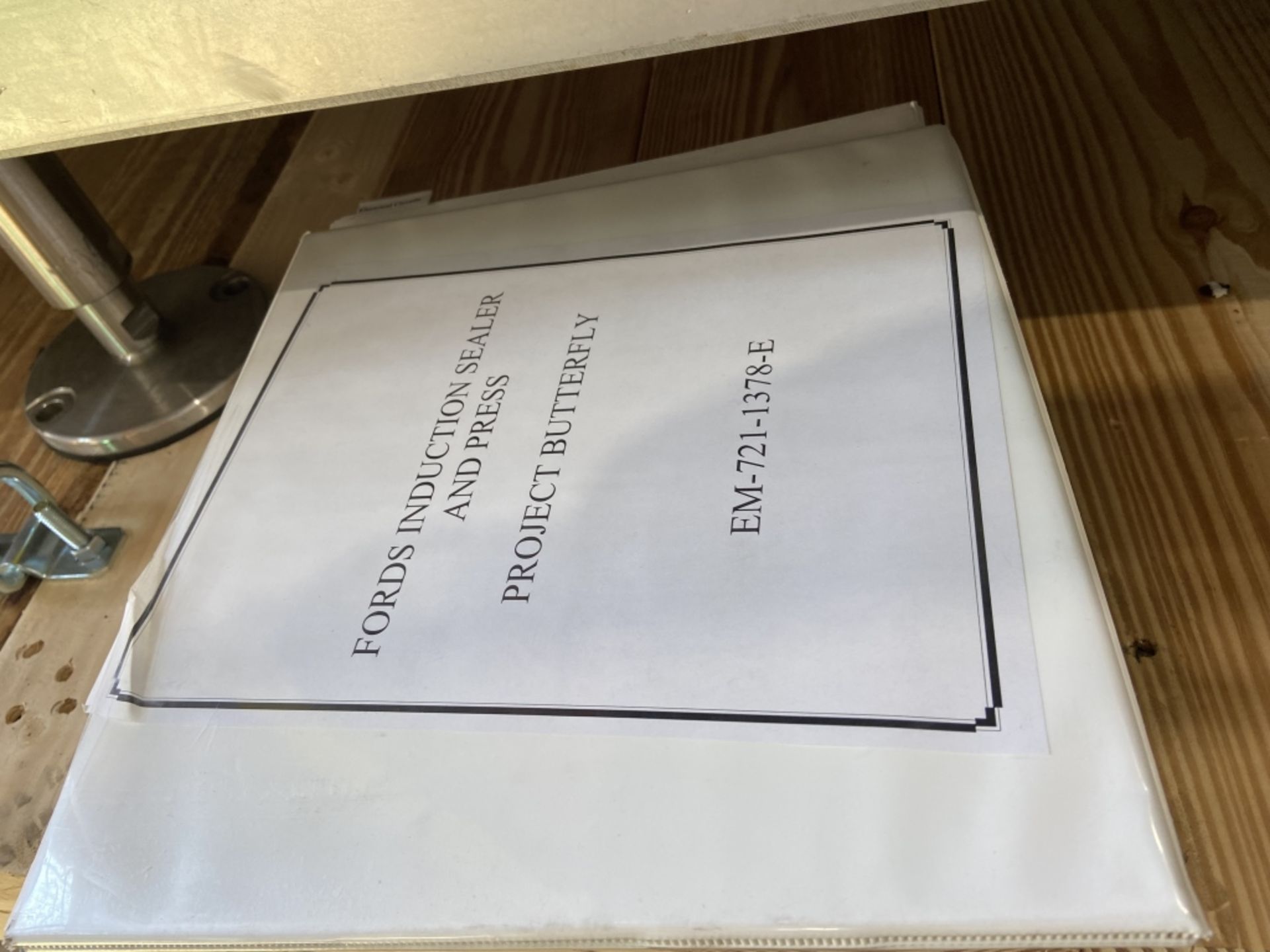 FORDS 18-Head Induction Sealer, 165 Containers Per Minute (HDPE Plastic Container 5.5" L x 4.88" W x - Bild 60 aus 61