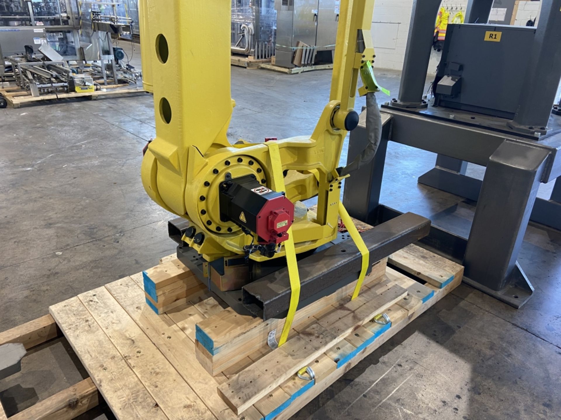 Fanuc Robot, M/N M-410iB 300, with Metal Mount, with Double Door Control Panel (INV#68594)(Located @ - Image 6 of 13