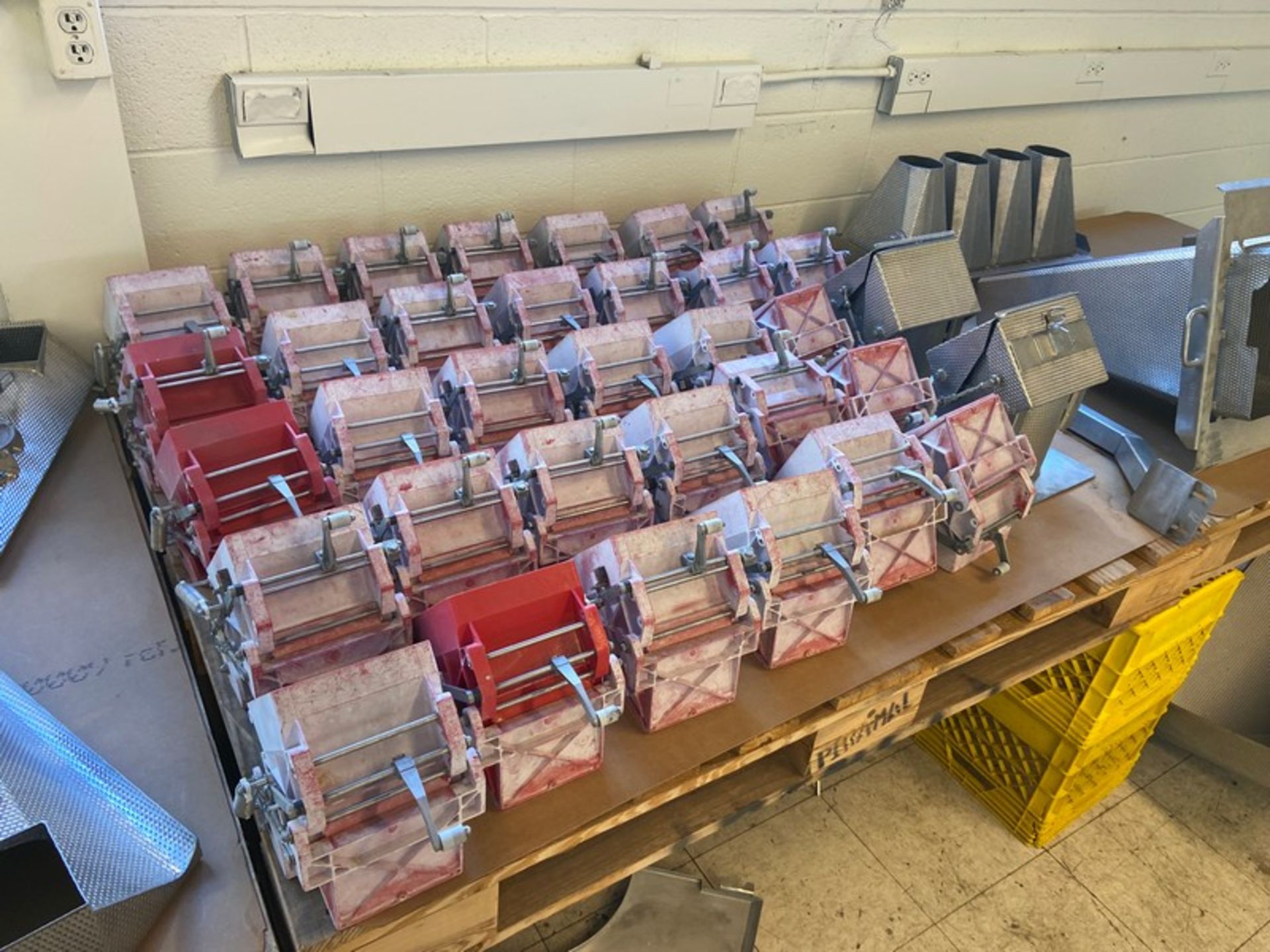 MultiPod 15-Station MultiHead Weigher, with Plastic Red Buckets, with Associated Pans & Chutes, with - Image 14 of 26