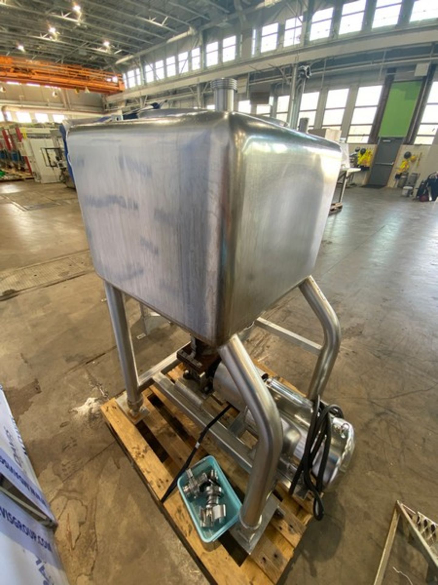 Aprox. 40 Gal. S/S Liquifier, Internal Dims.: Aprox. 24" L x 24" W x 18" H, with 10 hp S/S Clad - Image 6 of 10