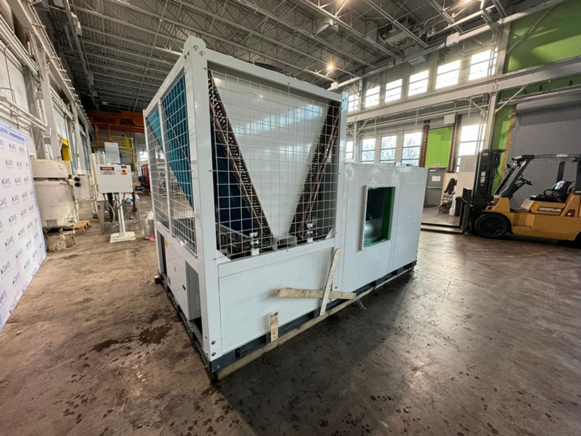 NEW 2022 SHENHLIN Roof Mounted Air Cooled Package Unit, S/N C5020221018R002, Cooling Capacity: 140.2 - Image 12 of 17