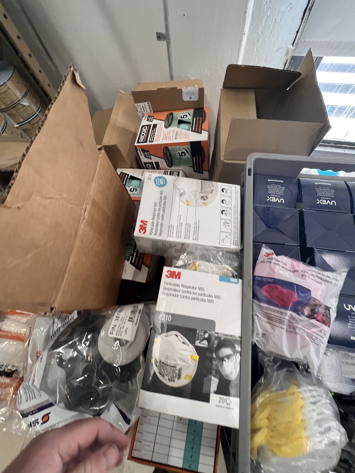 PALLET OF ASSORTED FILTERS, MASKS AND SAFETY EQUIPMENT - Image 13 of 15