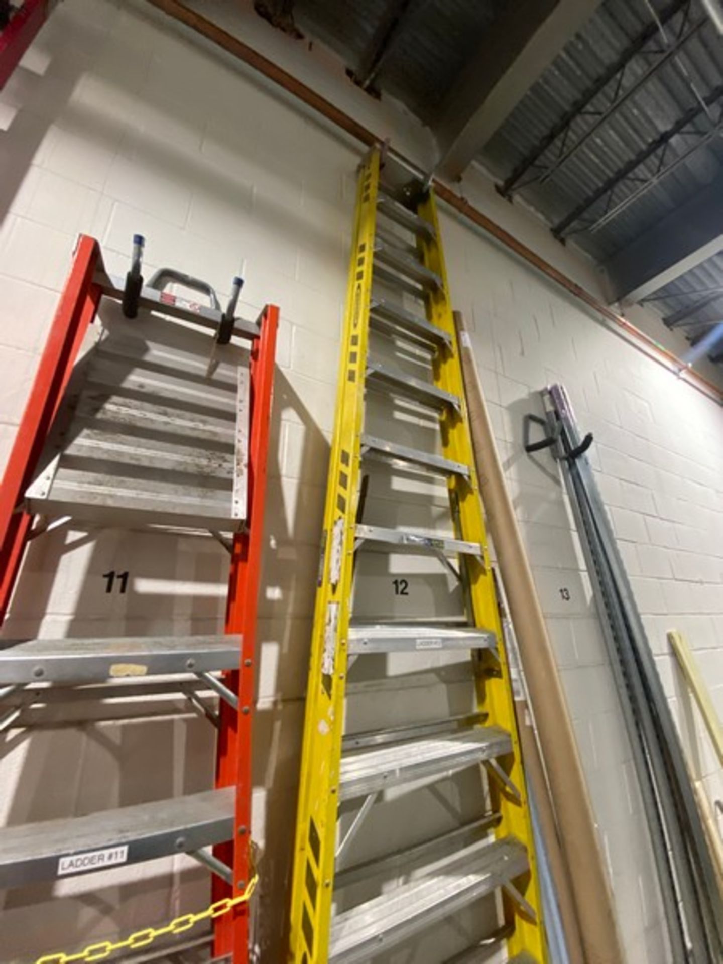LOT OF ASSORTED LADDERS - Image 7 of 7