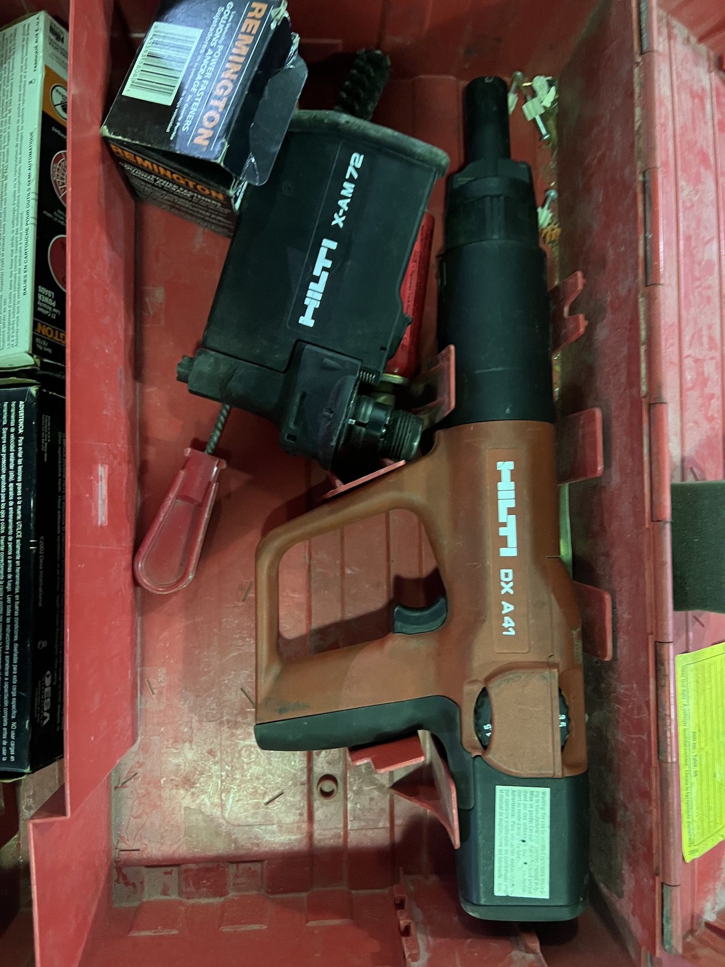 HILTI DX A41 POWDER ACTUATED NAIL GUN WITH X-1M72 MAGAZINE - Image 10 of 13