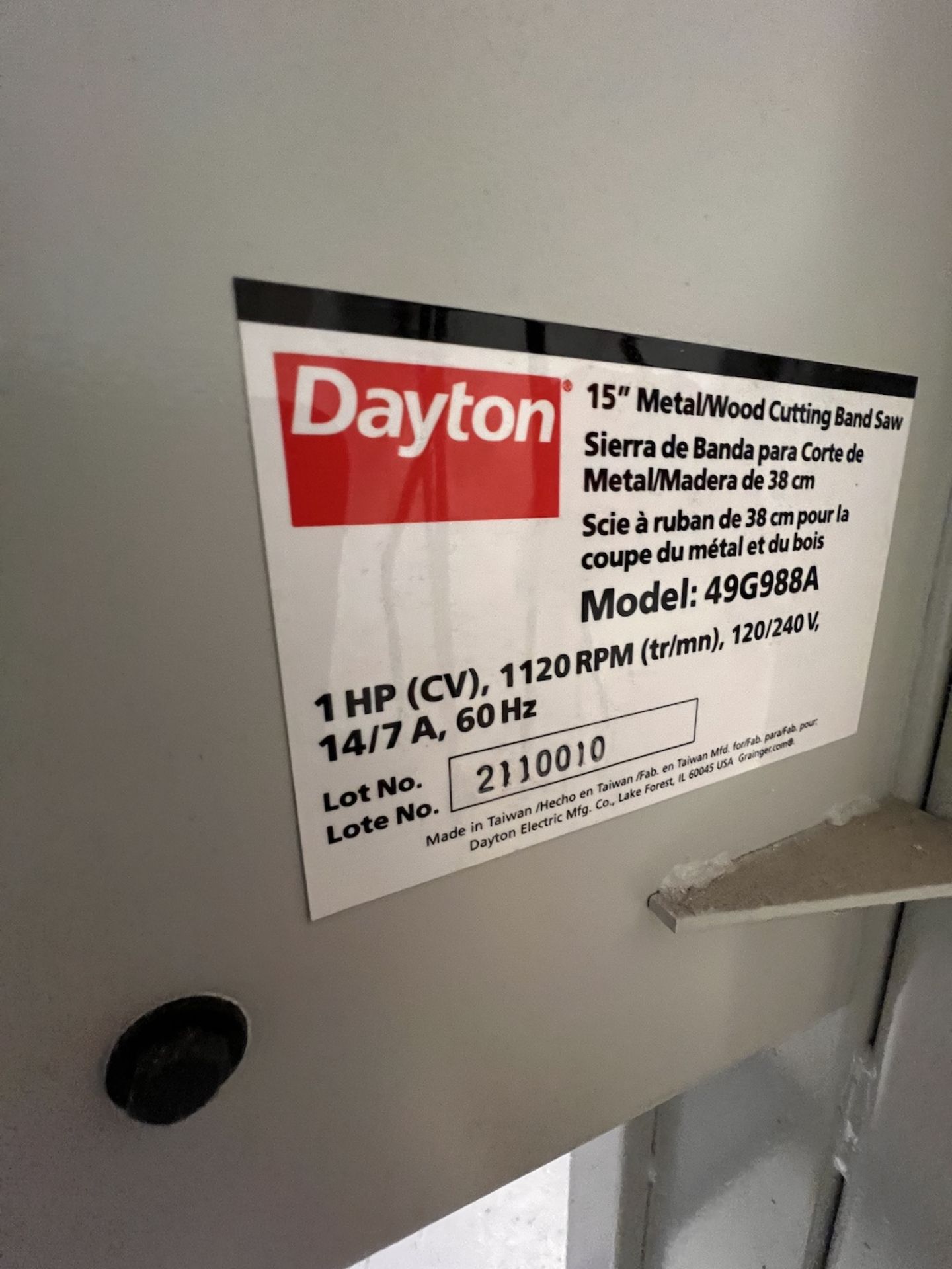DAYTON 15 IN. METAL/WOOD CUTTING BAND SAW, MODEL 49G988A, S/N 2110010, 1-HP, 1120 RPM, 120/240 V - Image 4 of 6