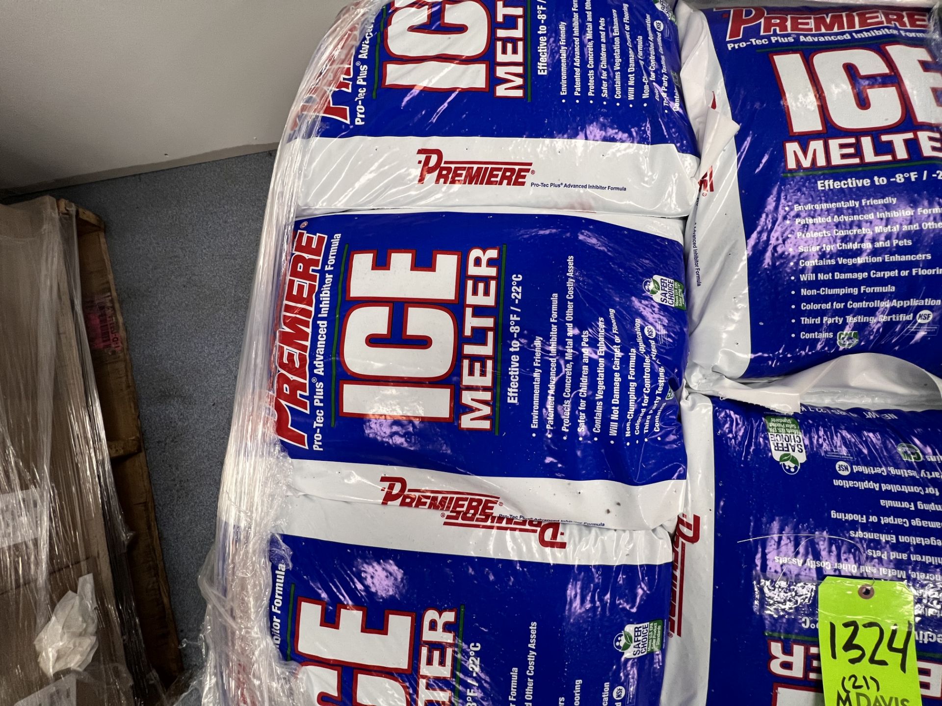 (21) BAGS OF PREMIERE ICE MELTER - Image 4 of 4