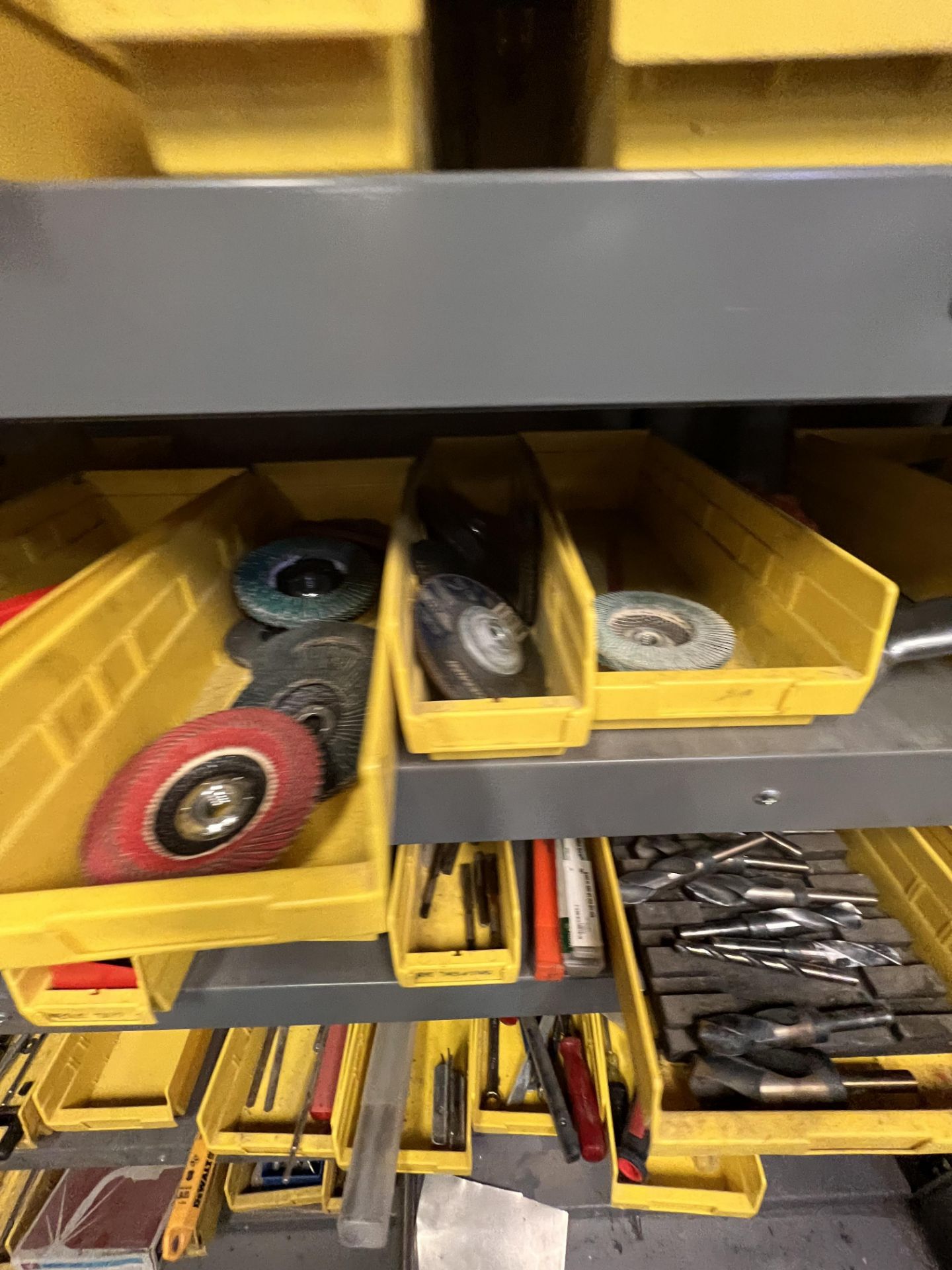 ASSORTED TOOLS AND HARDWARE ON RACK, INCLUDES DRILL BITS, WELDING HARDWARE, TAPS, DIES, GRINDING - Image 21 of 35