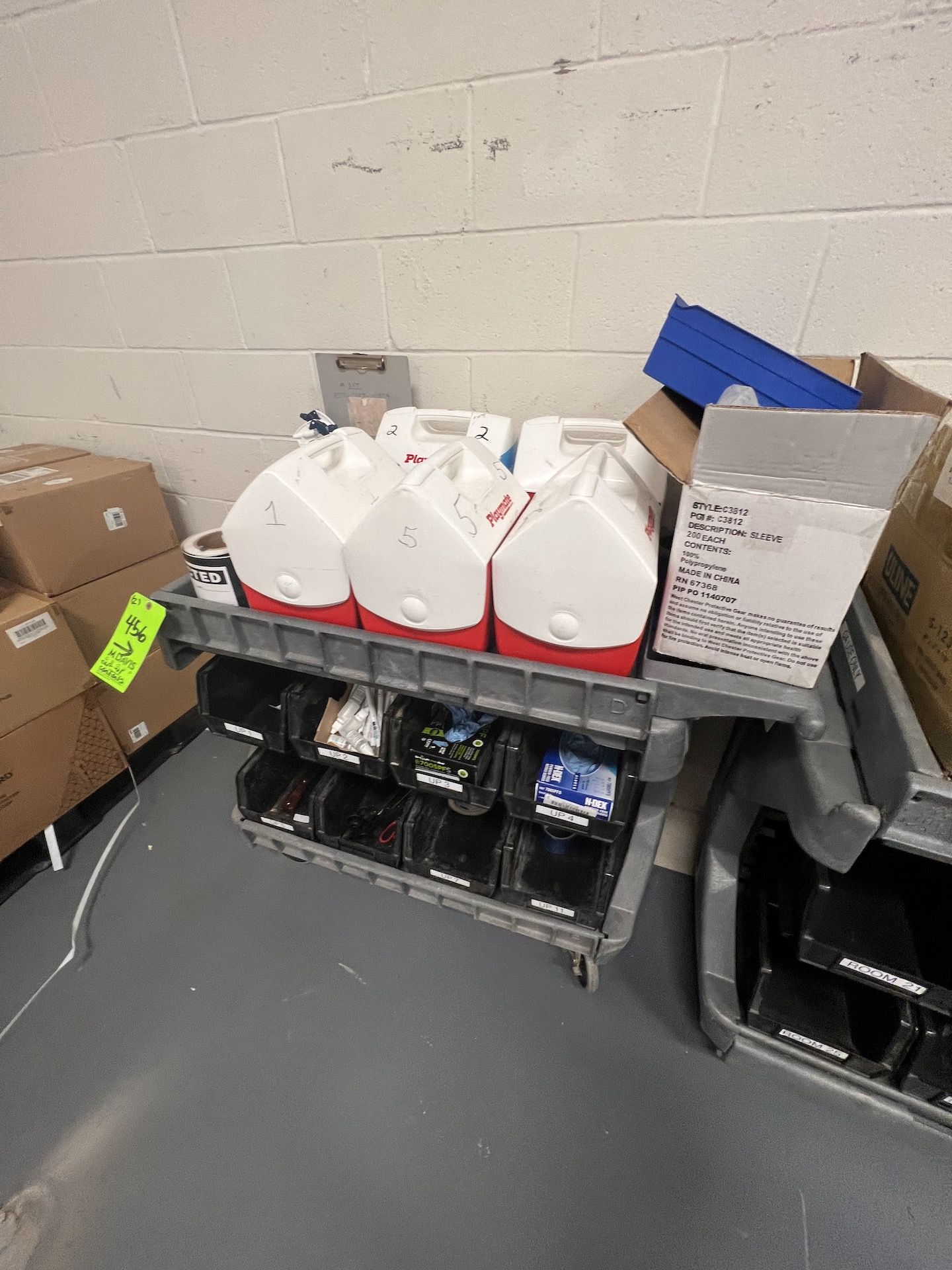 LABORATORY SUPPLIES ON TWO PUSH CARTS, INCLUDES PUSH CARTS - Image 6 of 8