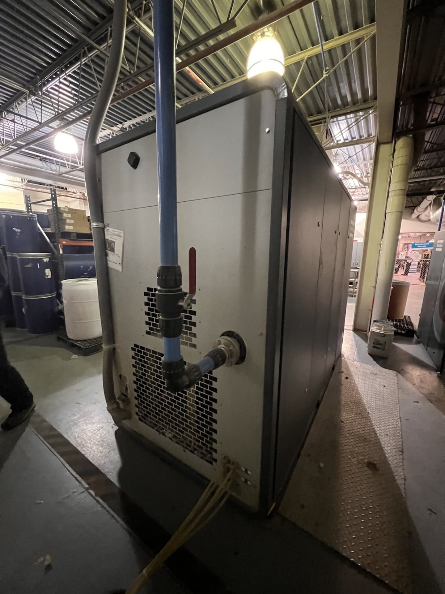2019 ATLAS COPCO AIR COMPRESSOR, MODEL ZT90VSD-FF, S/N AIA 0116669, APPROX. 17,404 HOURS, IMD 260 - Image 5 of 26