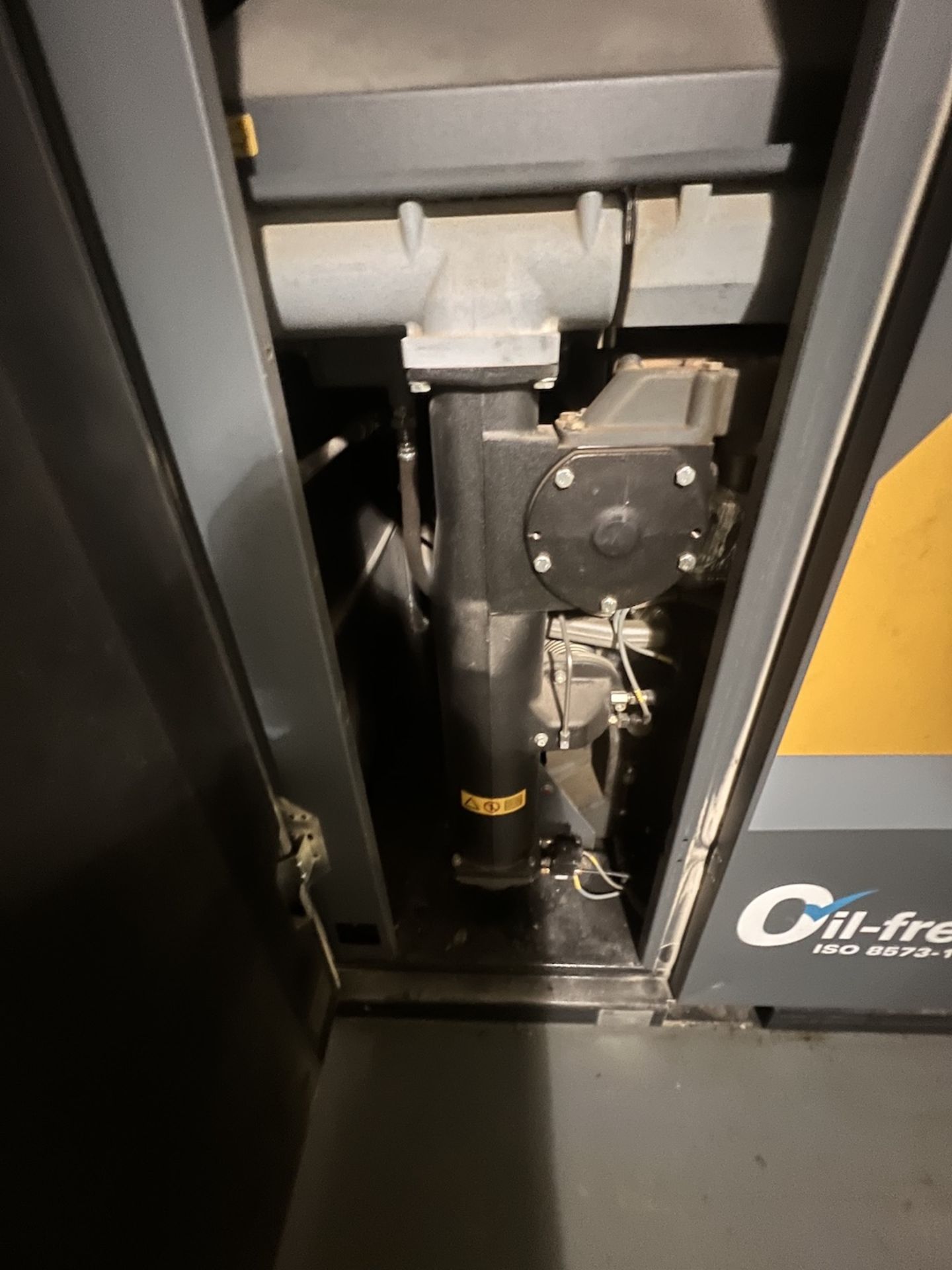2019 ATLAS COPCO AIR COMPRESSOR, MODEL ZT90VSD-FF, S/N AIA 0116669, APPROX. 17,404 HOURS, IMD 260 - Image 12 of 26