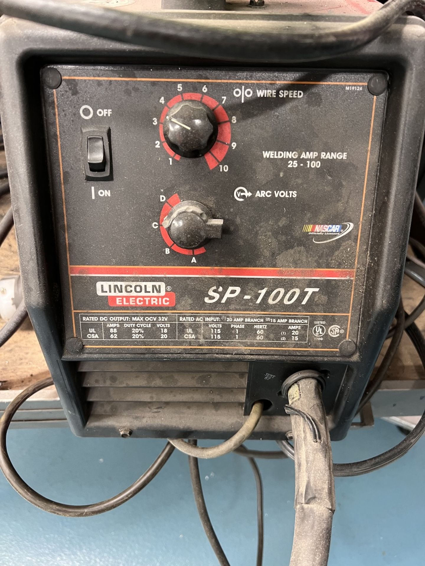 LINCOLN ELECTRIC WELDER, MODEL SP-100T, S/N M3061104313 U, 25-100 AMP RANGE, 1-PHASE 115 V - Image 2 of 5