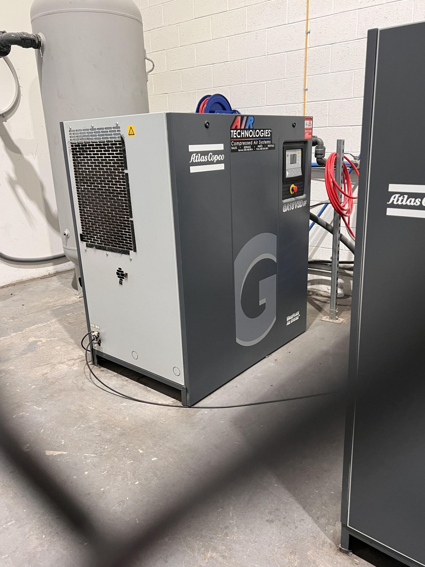 ATLAS COPCO AIR COMPRESSOR, MODEL GA18VSD+FF, S/N AP1434758,25 HP, 5810 RPM, 185 PSI, 460 V, 60