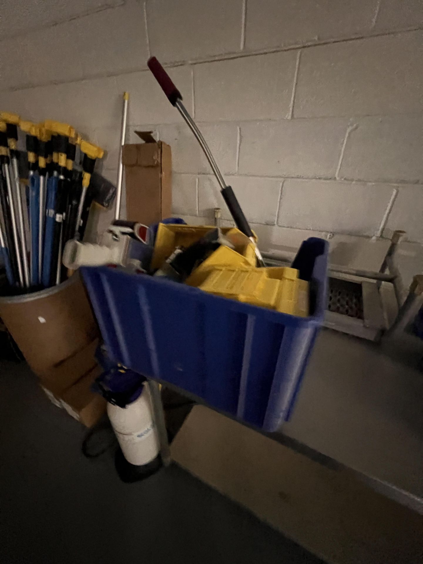 ASSORTED JANITORIAL SUPPLIES - Image 4 of 13