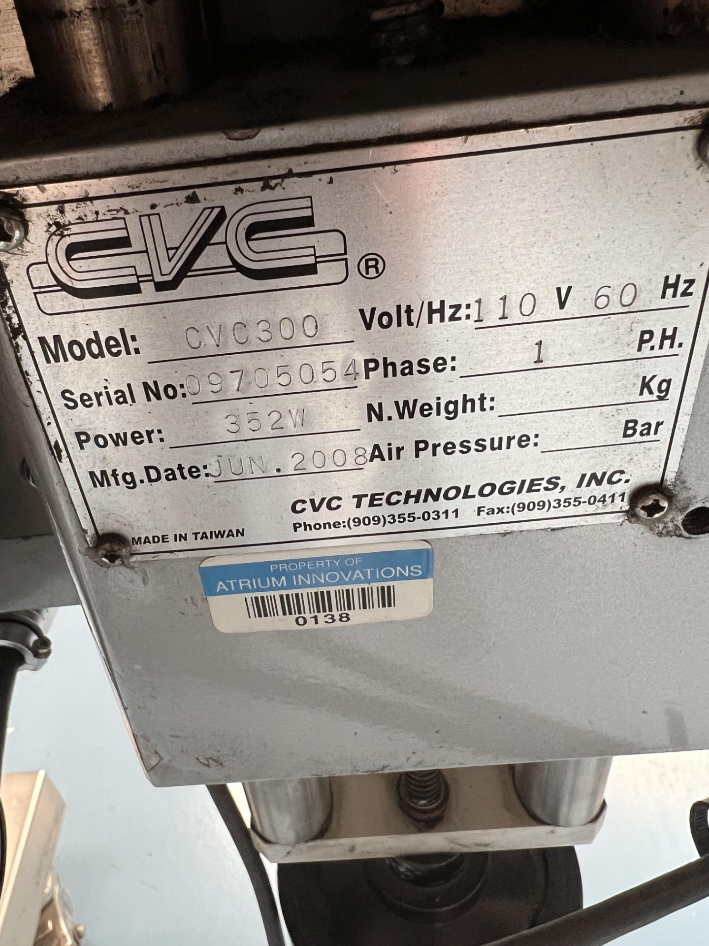 CVC ROLL FED PRESSURE SENSITIVE WRAP-AROUND LABELER, MODEL CVC300, S/N 09705054, EQUIPED WITH - Image 13 of 19