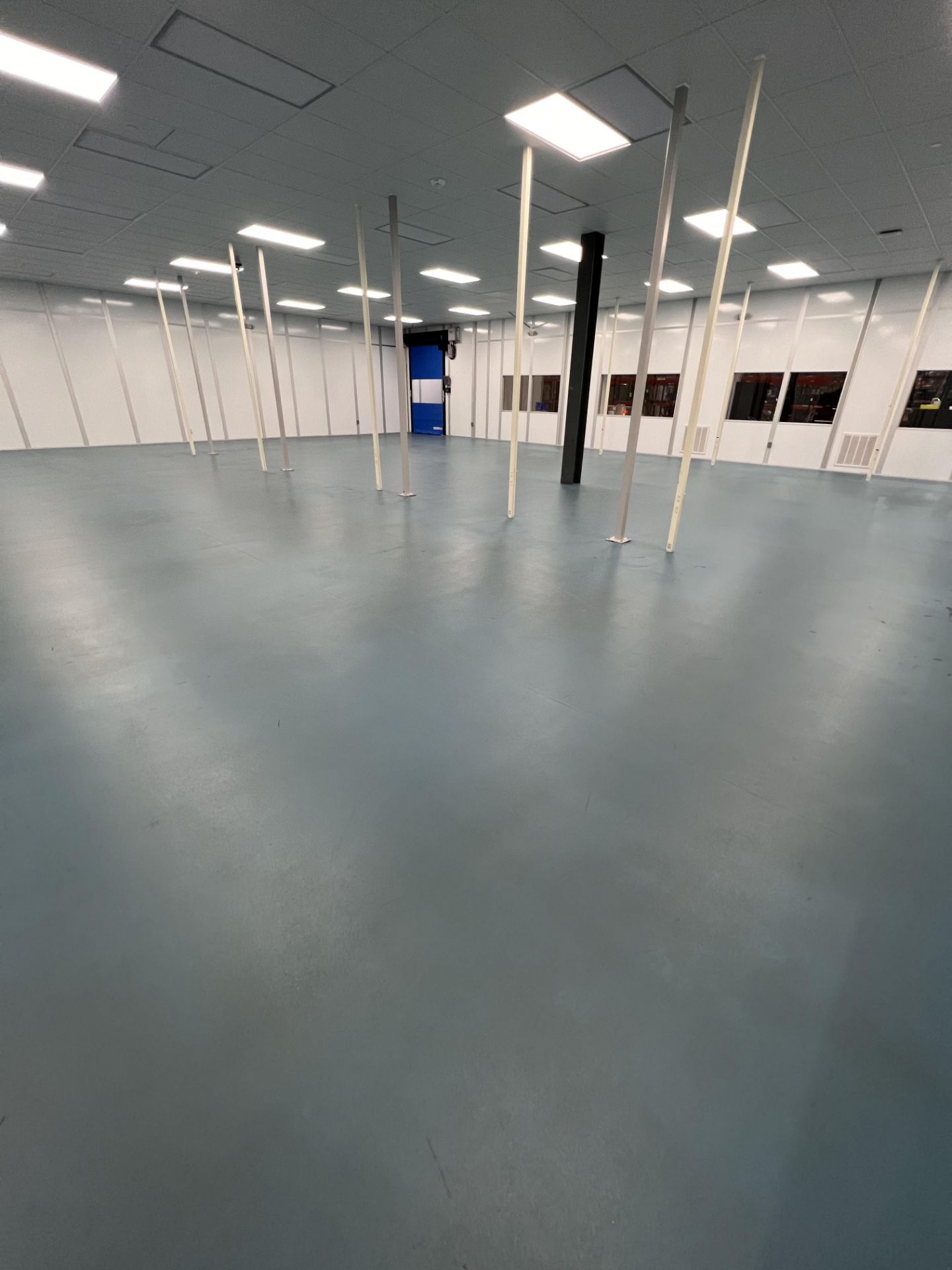 MODULAR CLEAN ROOM, APPROX. 60 FT X 60 FT X 11 FT 10 IN, INCLUDES HEPA FILTRATION UNITS - Image 22 of 34