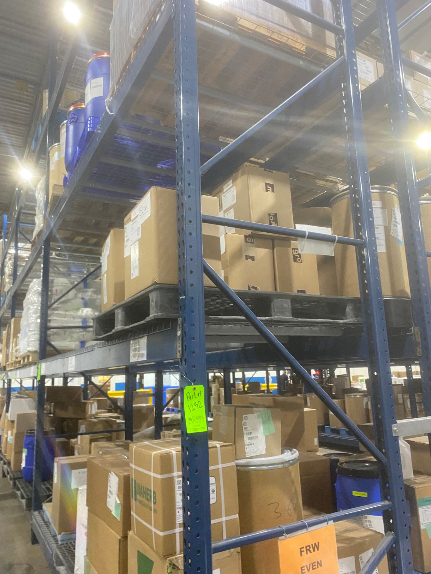 (64) Section of Pallet Racking with Wire Racks, Each Section Approx. 12 feet Long x 65 inch high x - Image 5 of 6