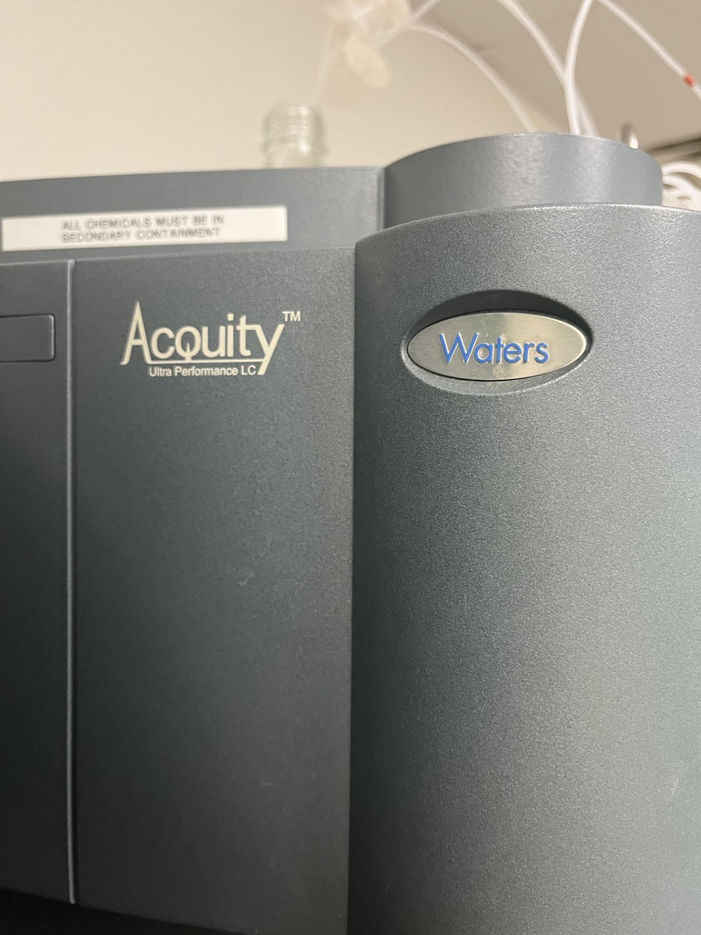 WATERS ACQUITY UPLC, INCLUDES PDA DETECTOR, SAMPLE MANAGER, BINARY SOLVENT MANGER, BINARY SOLVENT - Image 15 of 15