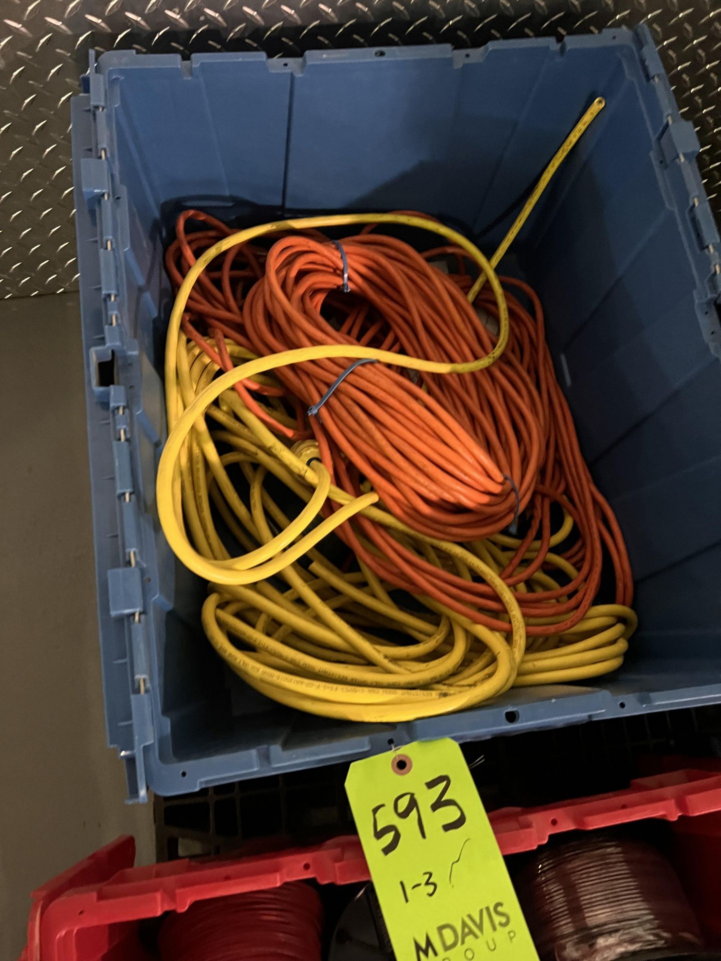 ASSORTED ELECTRICAL WIRES - Image 6 of 10