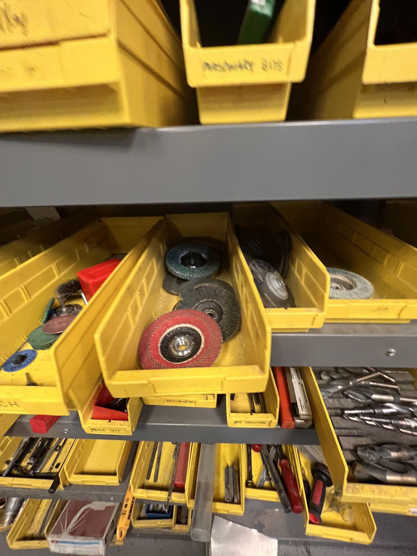 ASSORTED TOOLS AND HARDWARE ON RACK, INCLUDES DRILL BITS, WELDING HARDWARE, TAPS, DIES, GRINDING - Image 20 of 35