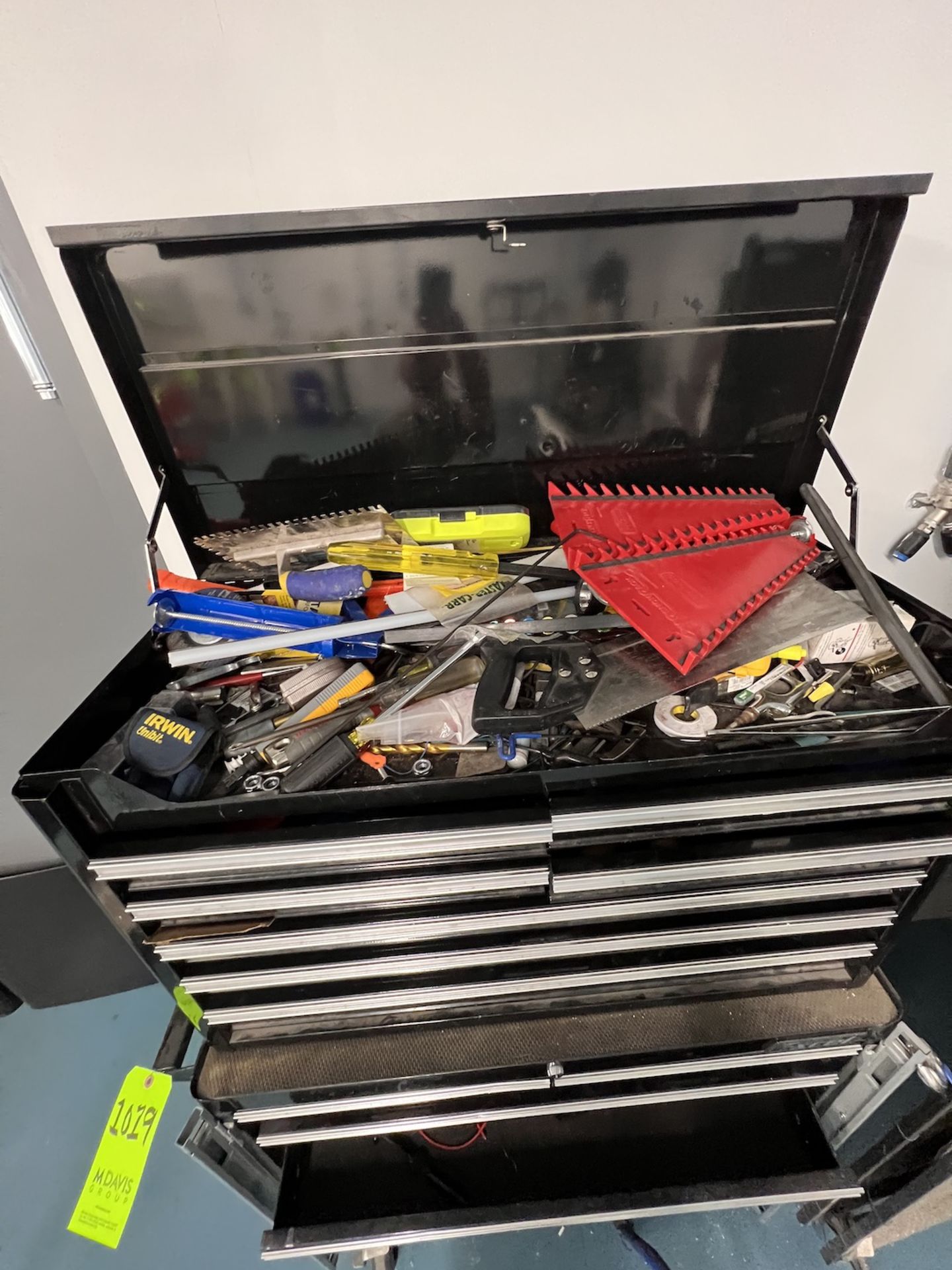 TOOL CHEST WITH CONTENTS - Image 2 of 17