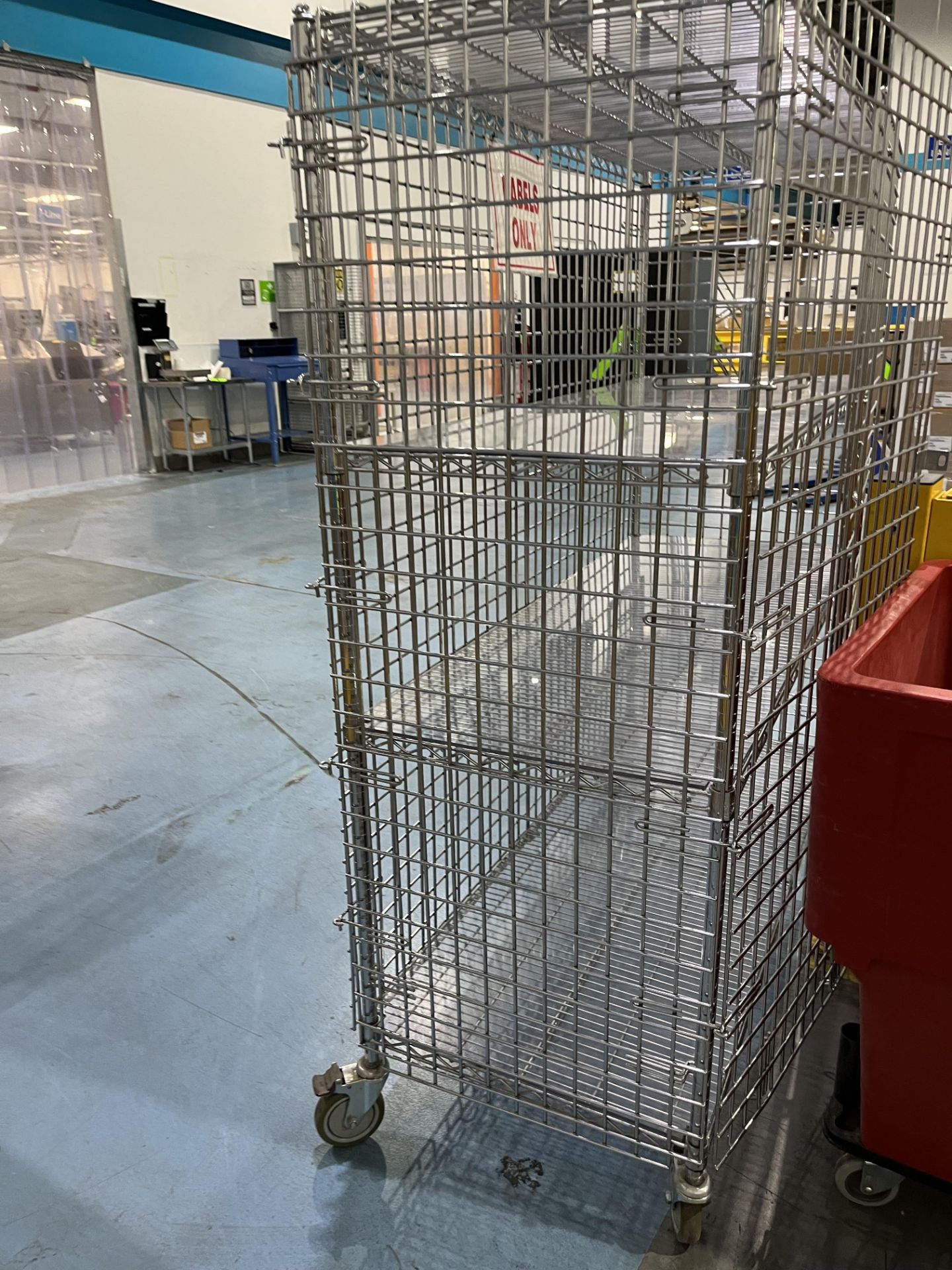 SAFETY PROTECTION CAGE - Image 2 of 3