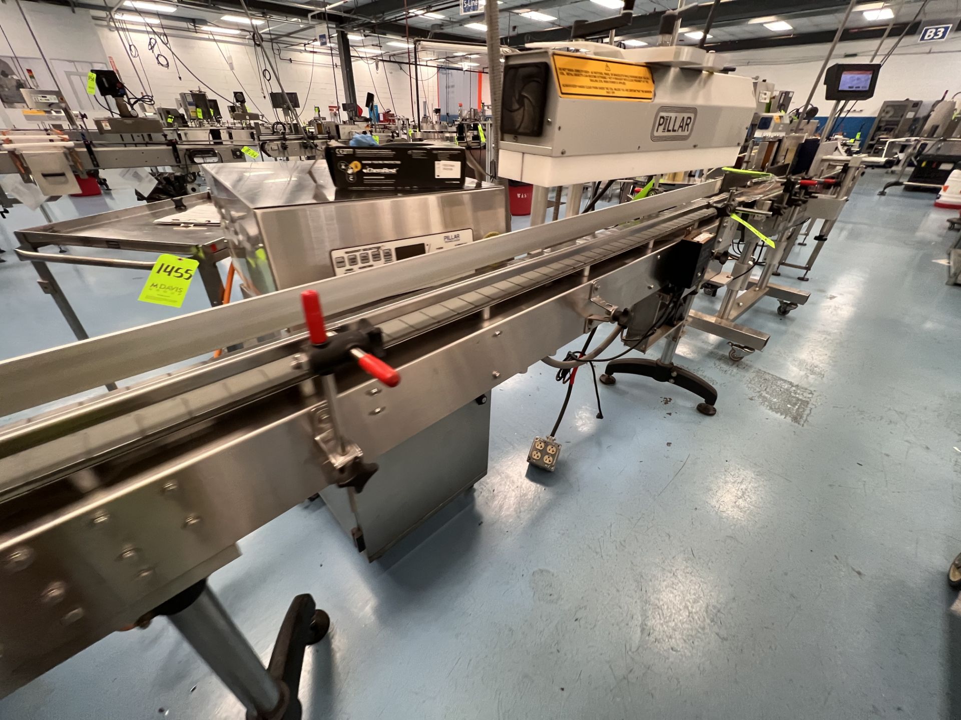 APPROX. 18 FT. STRAIGHT CONVEYOR SECTION, INCLUDES DRIVES AND VARIABLE SPEED CONTROLLERS - Image 7 of 19