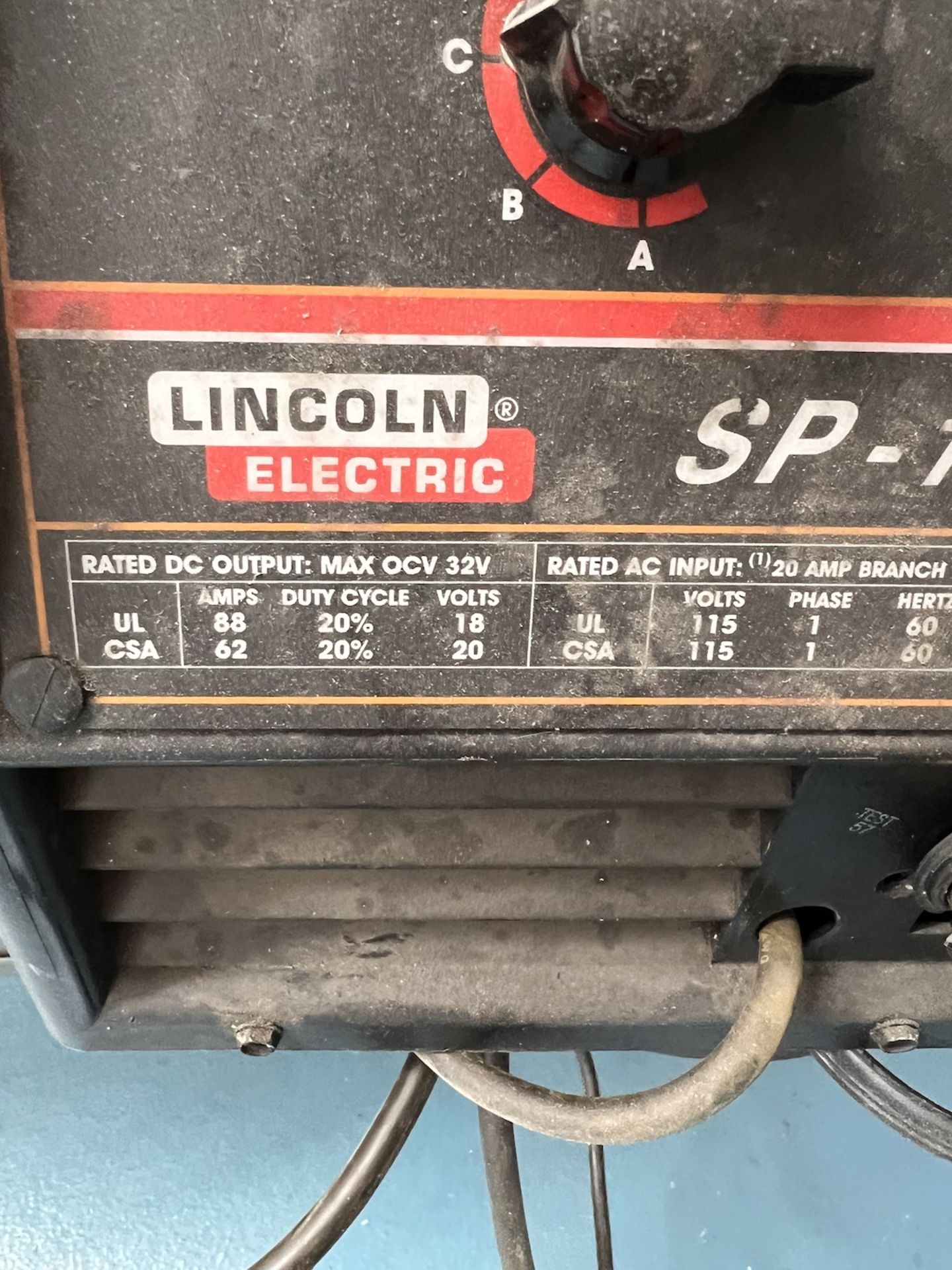 LINCOLN ELECTRIC WELDER, MODEL SP-100T, S/N M3061104313 U, 25-100 AMP RANGE, 1-PHASE 115 V - Image 3 of 5