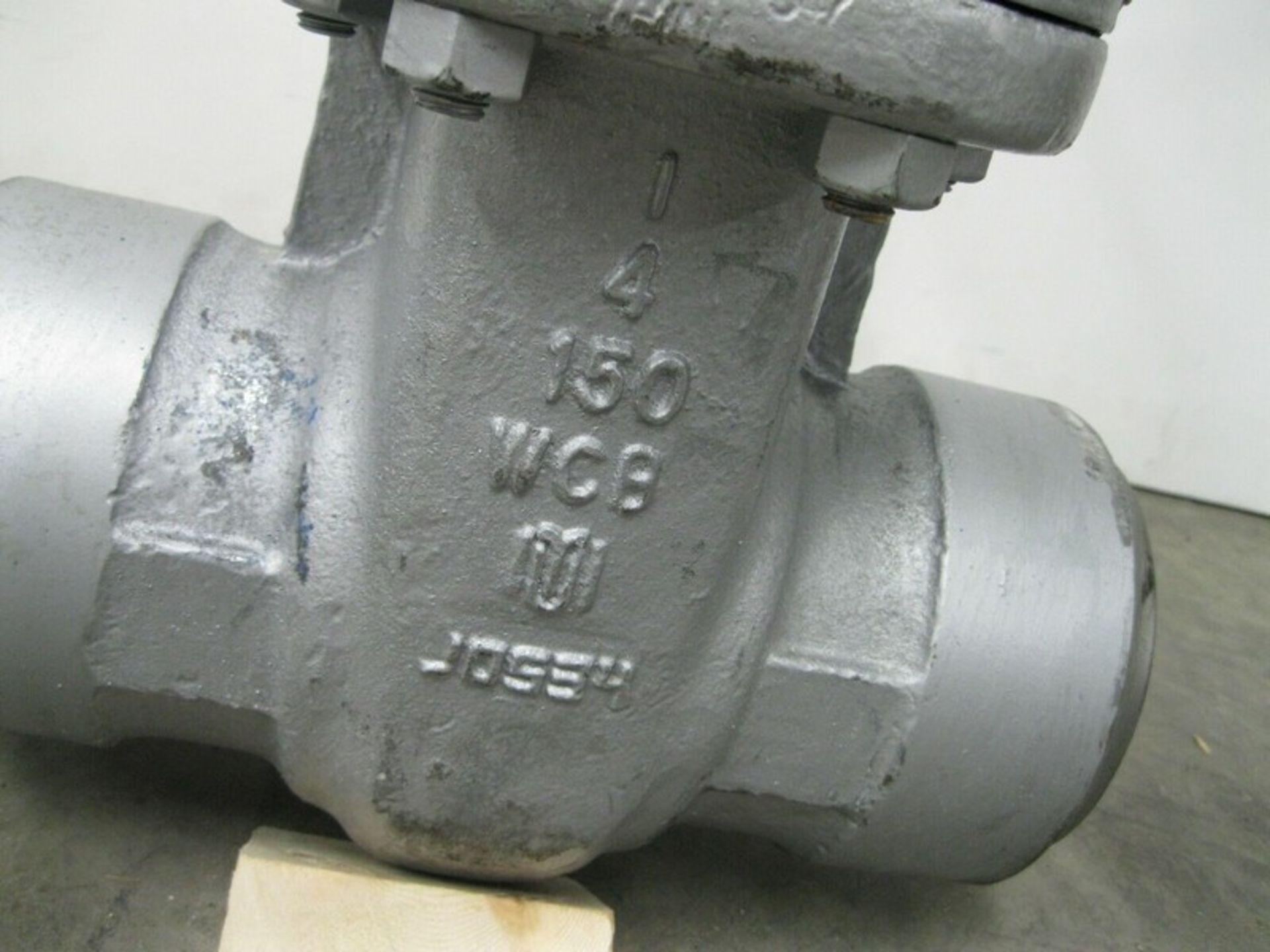 Lot (2) 4" 150# Milwaukee Milvaco Butt Weld WCB 1552CB2 Gate Valve NEW (NOTE: Packing and - Image 2 of 5