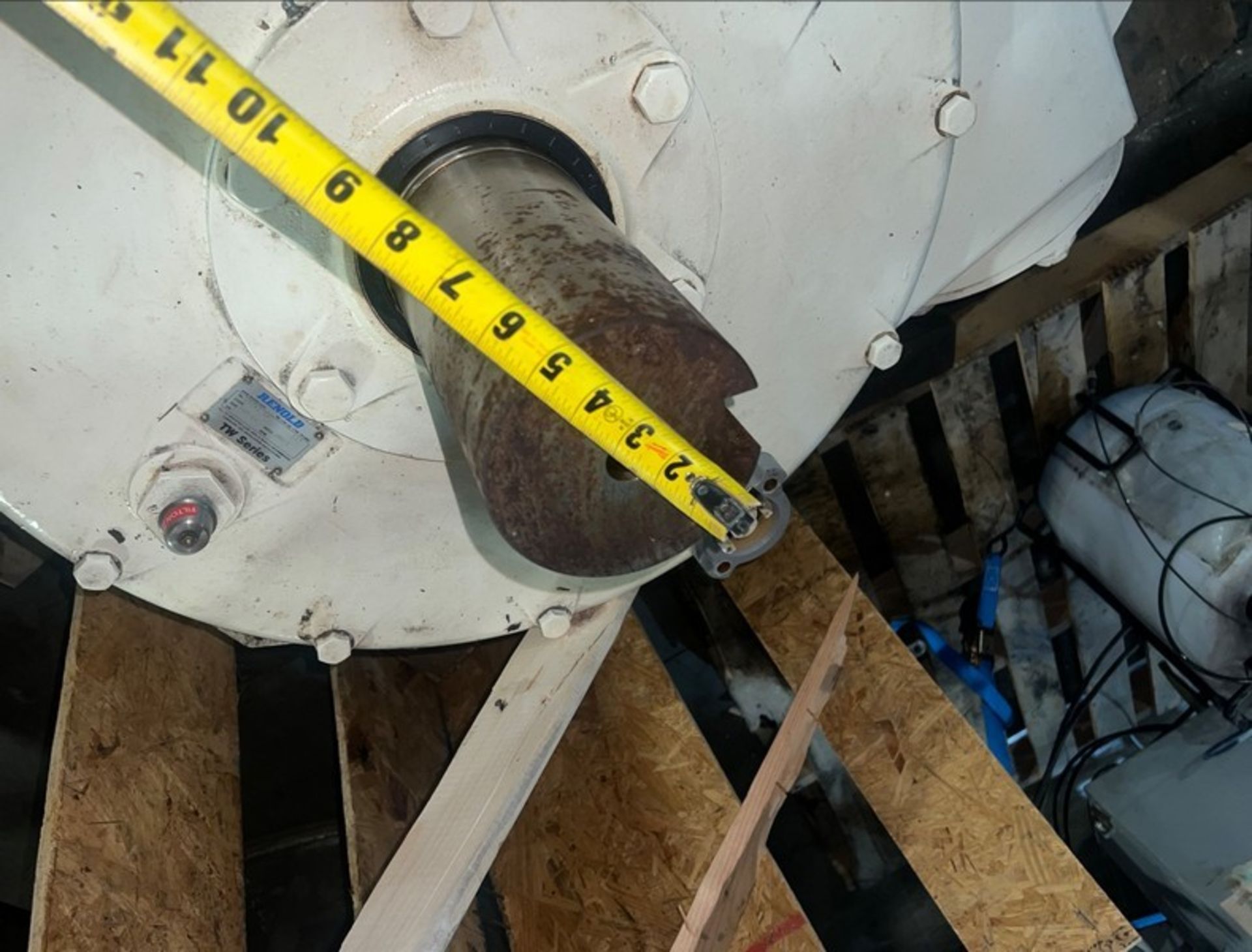 Never used Renold TW Series 200 to 1 Gear Ratio. 50" x 42" heavy unit. Free RIGGING INCLUDED WITH - Image 6 of 6