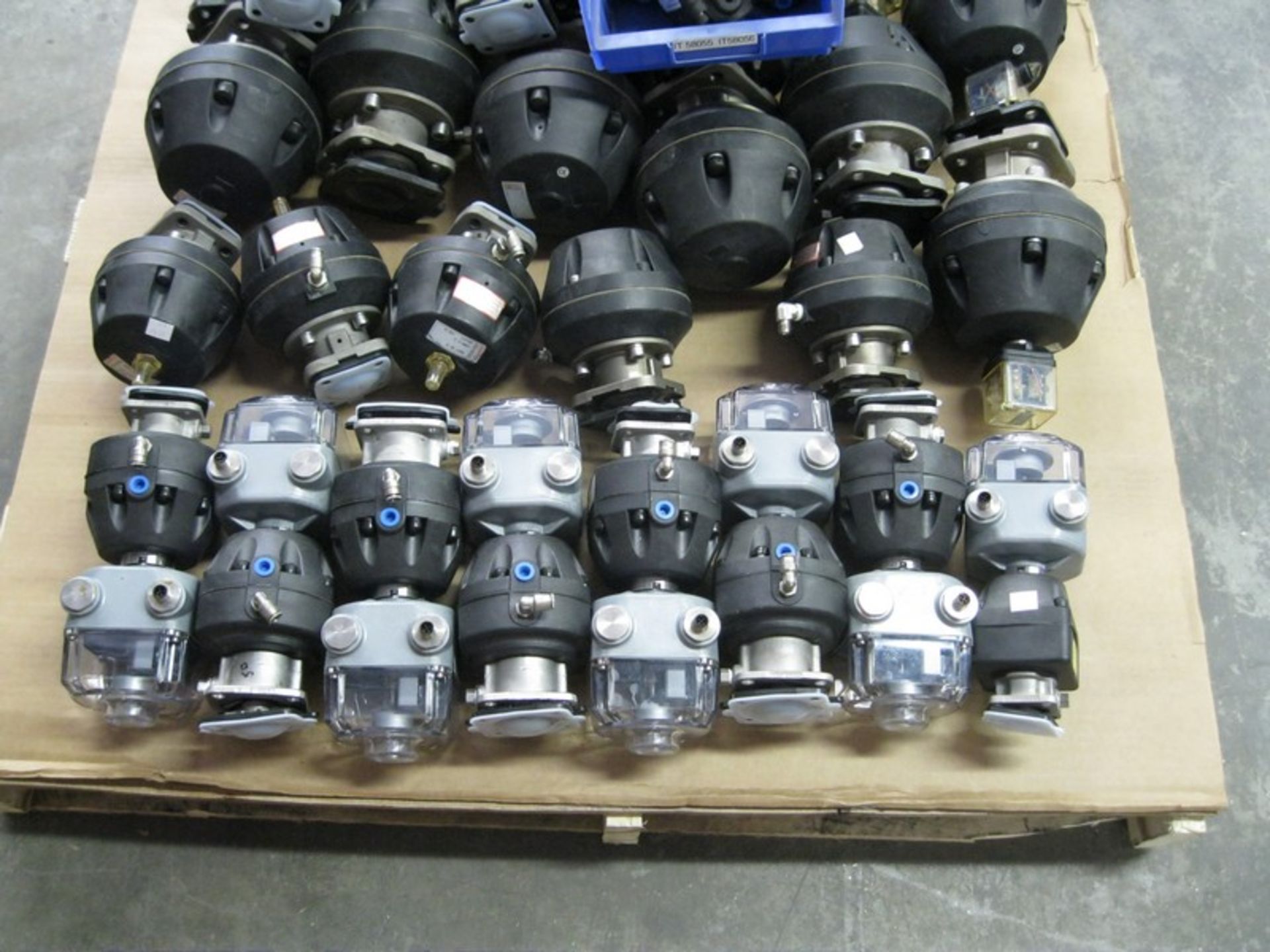 Pallet of ITT & Gemu Diaphragm Valve Actuators - No Valves NOTE: Packing and Palletizing Can Be - Image 4 of 4