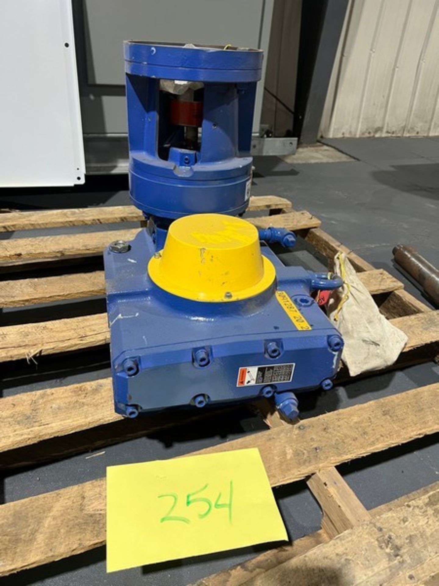 Sumitomo Gear Reducer (2019) (RIGGING INCLUDED WITH SALE PRICE) --Loading Fee $45.00***EUSA***