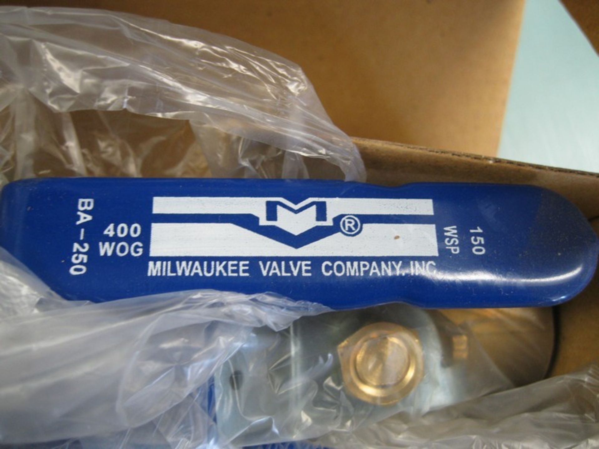 Lot (42) 1" Milwaukee Solder BA-250 400# WOG Brass Ball Valve NEW - Image 2 of 9