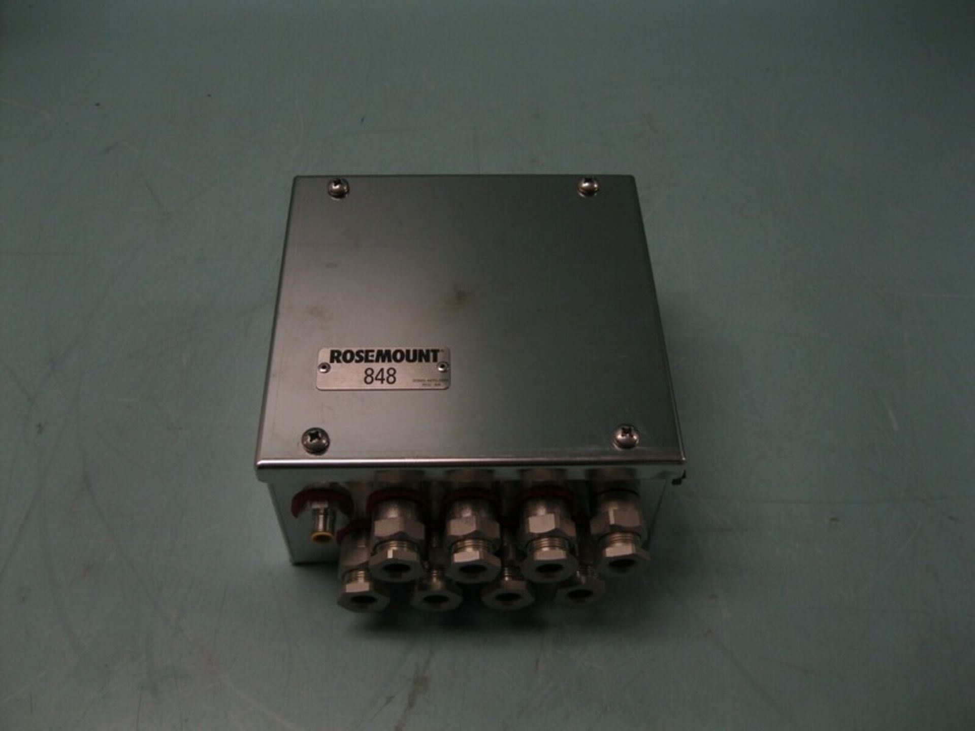 Rosemount 848 Series Temperature Transmitter SS Enclosure (NOTE: Packing and Palletizing Can Be - Image 3 of 5