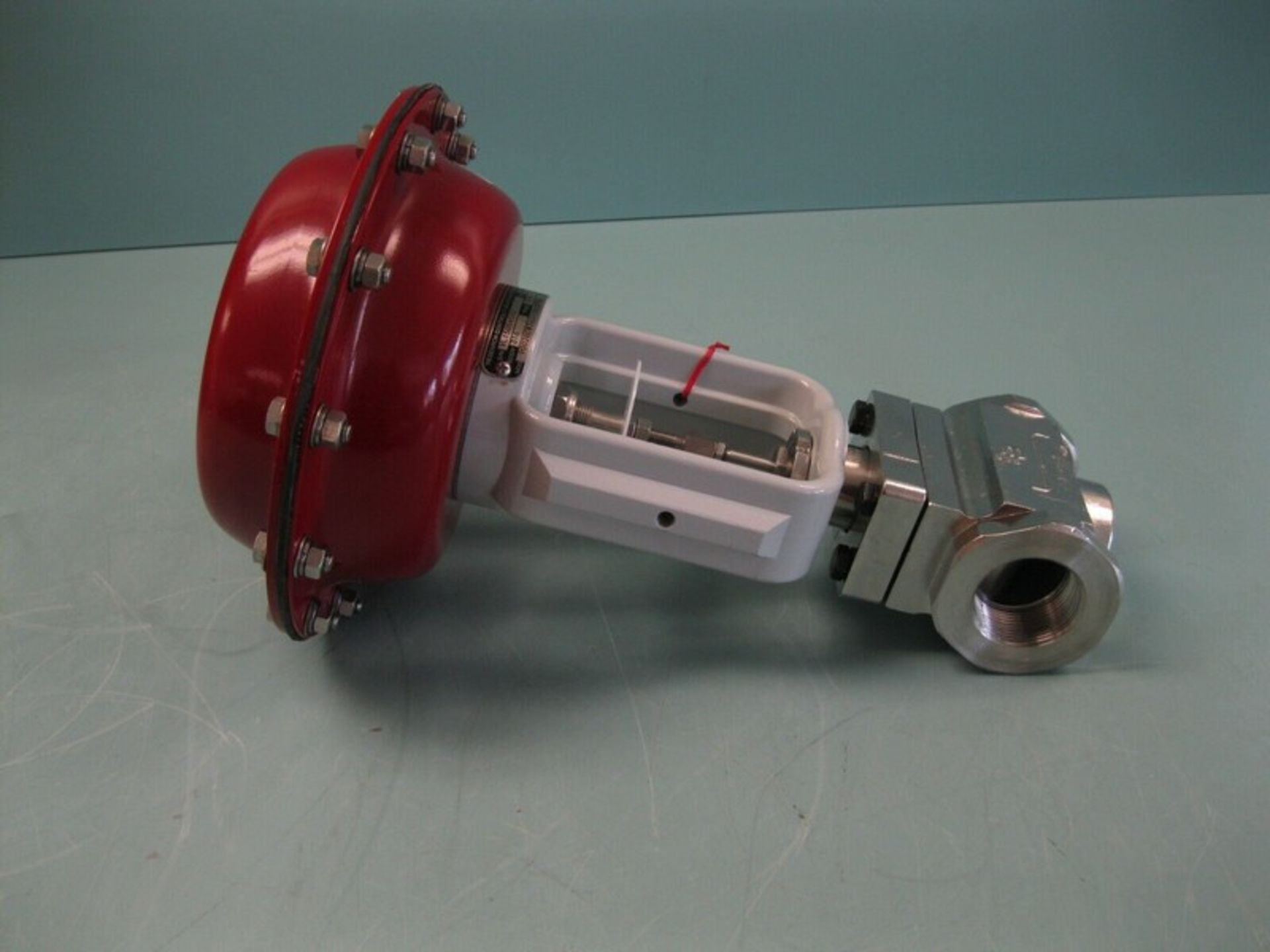 1-1/2" NPT Badger Meter 9000 Series SS Control Valve NEW (NOTE: Packing and Palletizing Can Be