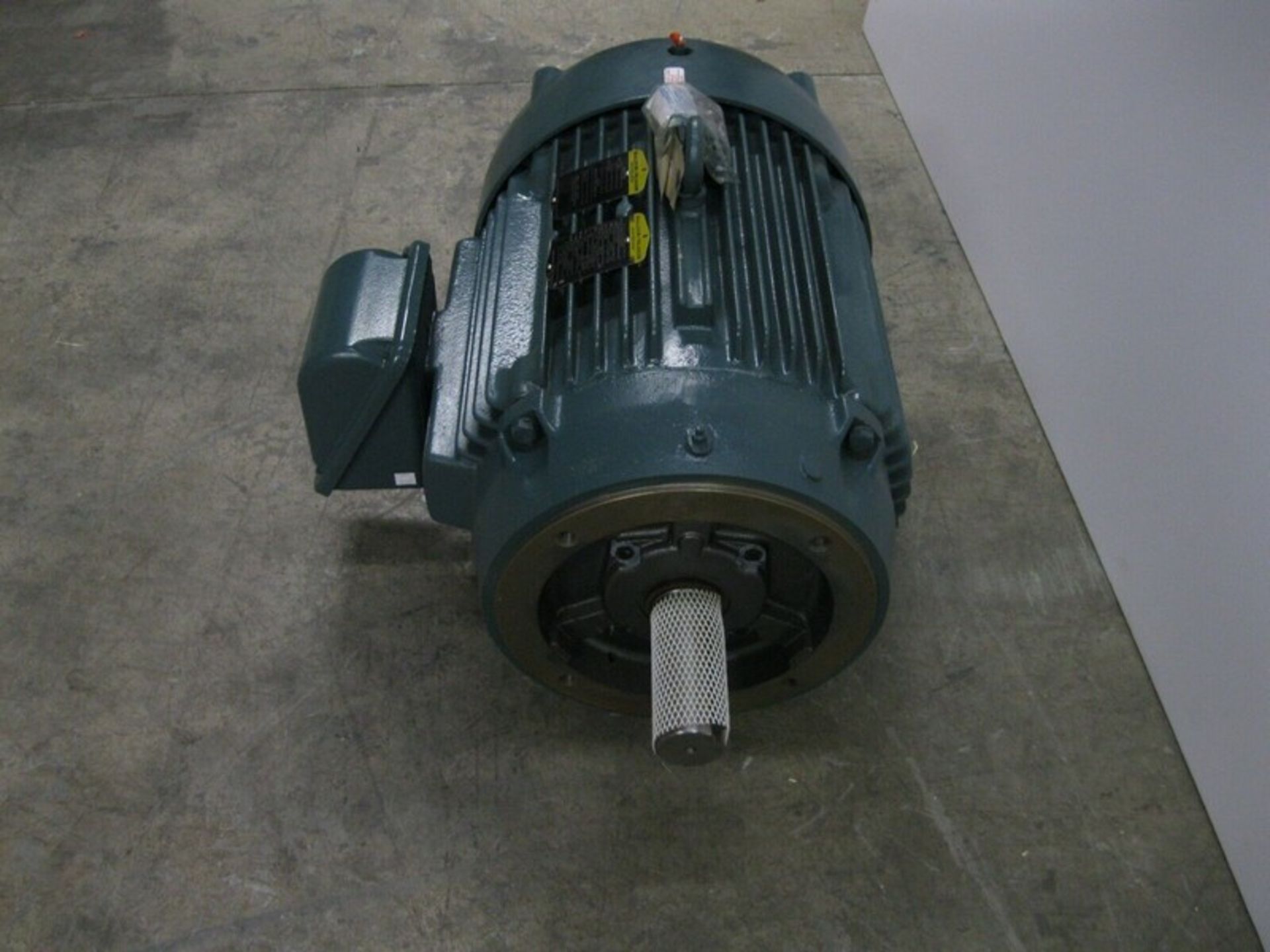 Baldor Vector Drive 1206451253-000020 40 HP Motor 230/460V NEW (NOTE: Packing and Palletizing Can - Image 2 of 5
