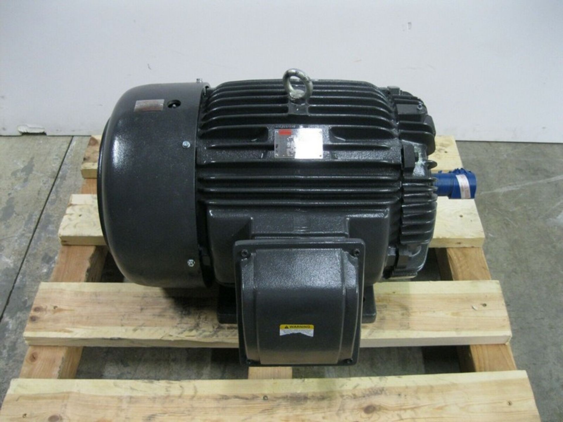 Dayton 2MXW9 Type AEHH-8N 40 HP, 3-Phase, 60Hz Motor NEW (NOTE: Packing and Palletizing Can Be - Image 2 of 3