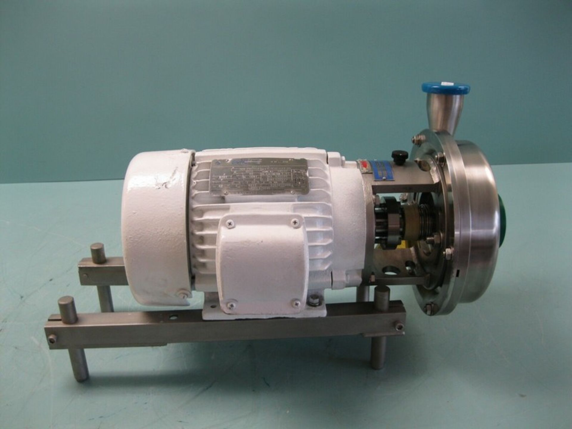 2-1/2" x 2" G&H GHH-10 Centrifugal SS Pump w/ Sterling 2 HP Motor (NOTE: Packing and Palletizing