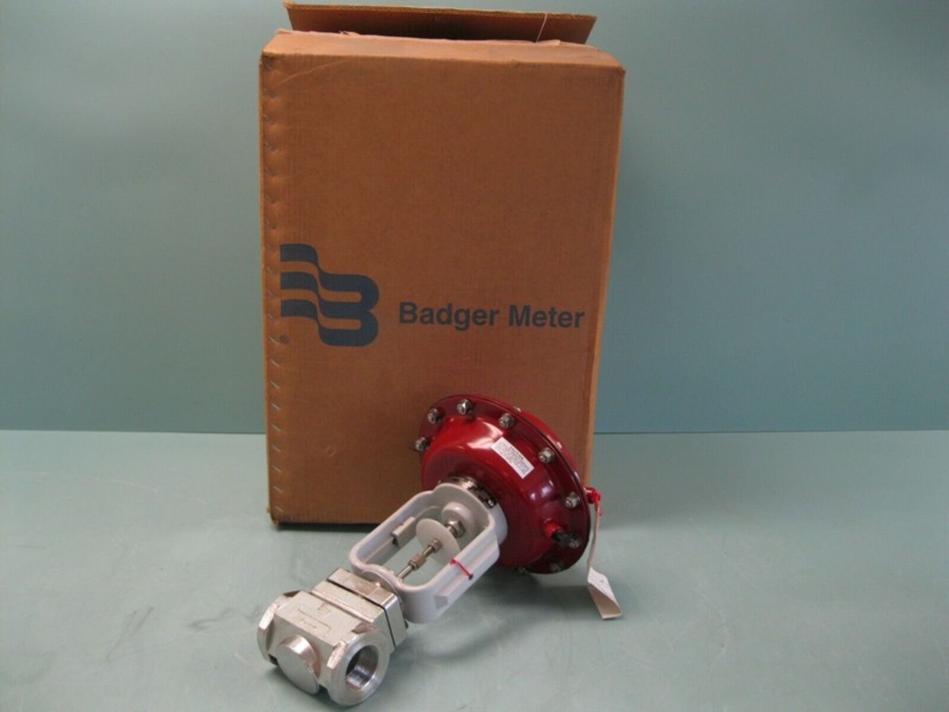 1-1/2" NPT Badger Meter 9000 Series SS Control Valve NEW - Image 2 of 5