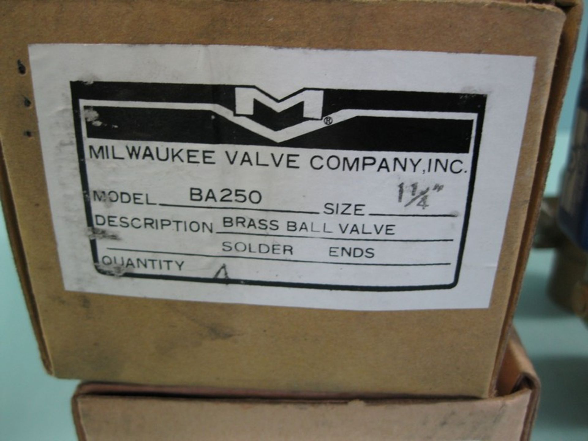 Lot (18) 1-1/4" Milwaukee Solder 400# WOG BA-250 Brass Ball Valve NEW - Image 5 of 5