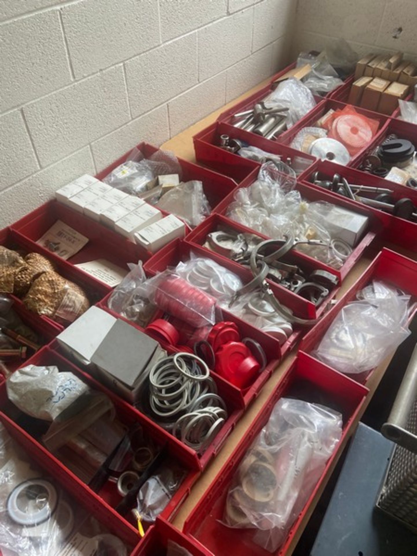 Large Assortment of NEW Parts with Parts Bins, Includes S/S Pump Parts, Air Valve Parts, Gaskets, - Bild 7 aus 9